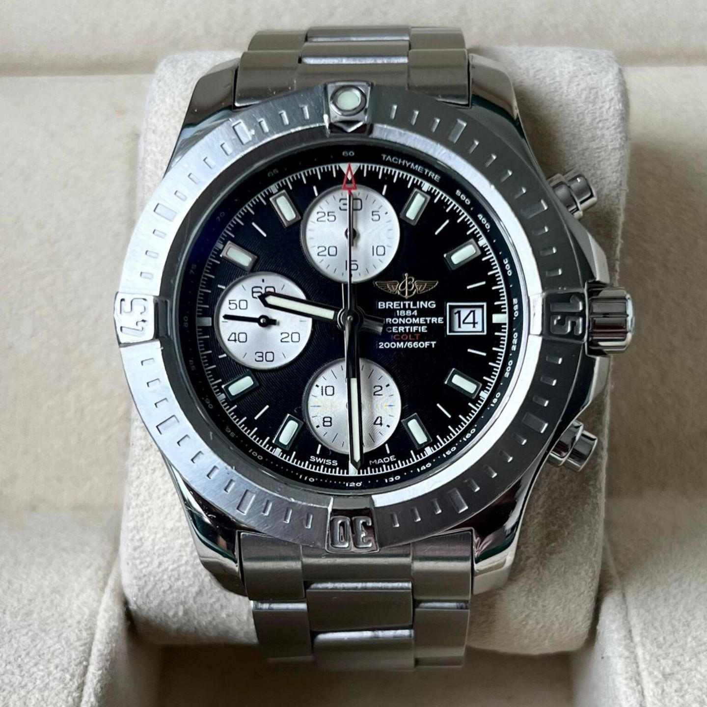 Breitling Colt Chronograph A1338811.BD83.173A (2015) - Black dial 44 mm Steel case (2/7)
