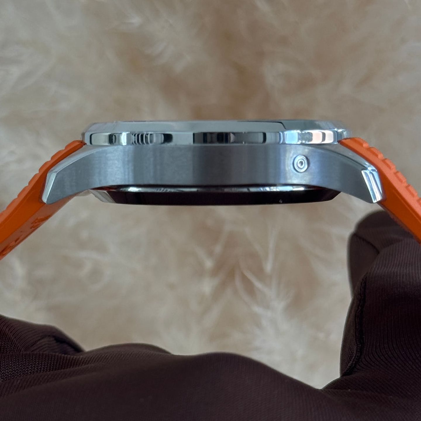 Patek Philippe Aquanaut 5968A-001 (2025) - Black dial 42 mm Steel case (4/6)