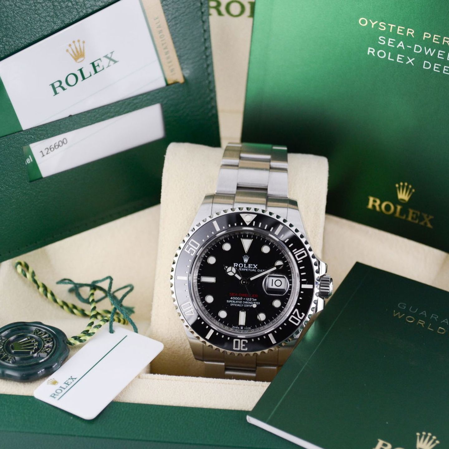 Rolex Sea-Dweller 126600 - (7/7)