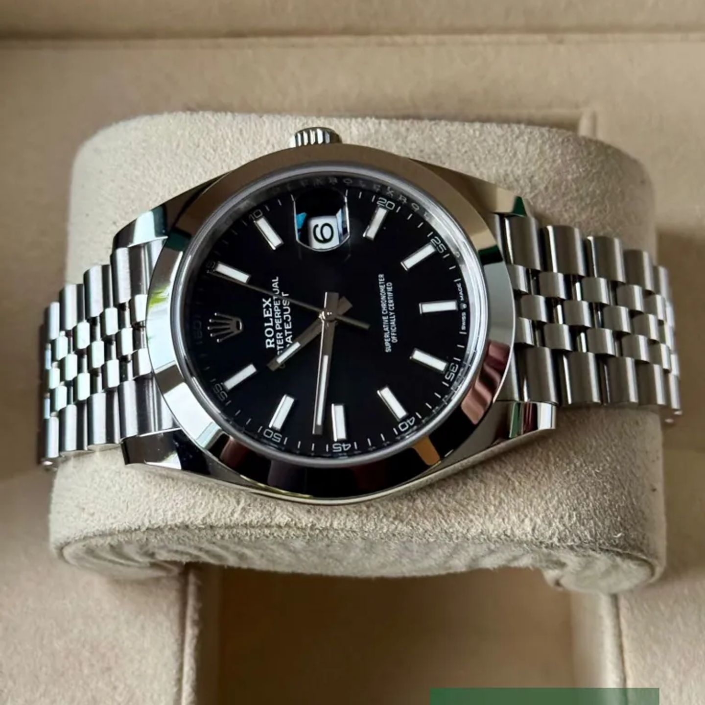 Rolex Datejust 41 126300 (2025) - Zwart wijzerplaat 41mm Staal (5/7)