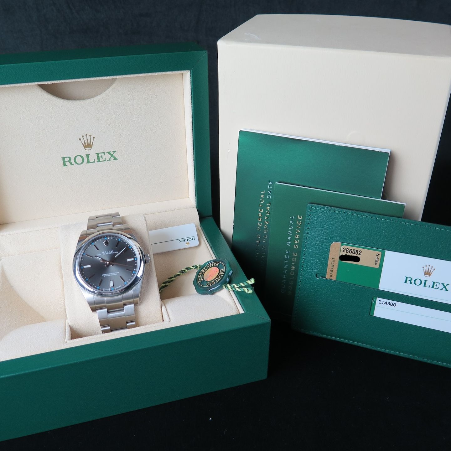 Rolex Oyster Perpetual 39 114300 - (8/8)