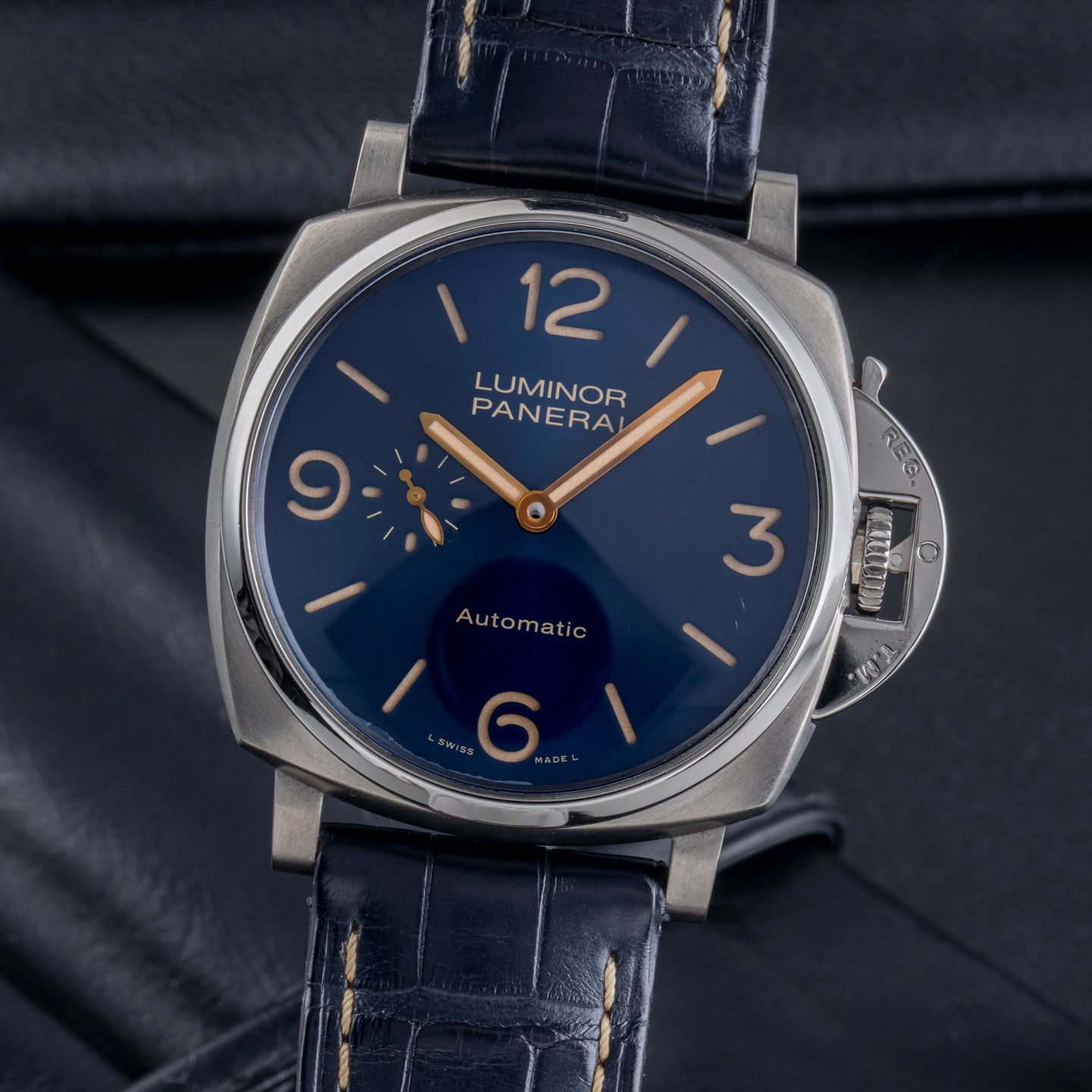 Panerai Luminor Due PAM00729 (Unknown (random serial)) - Blue dial 45 mm Titanium case (3/8)