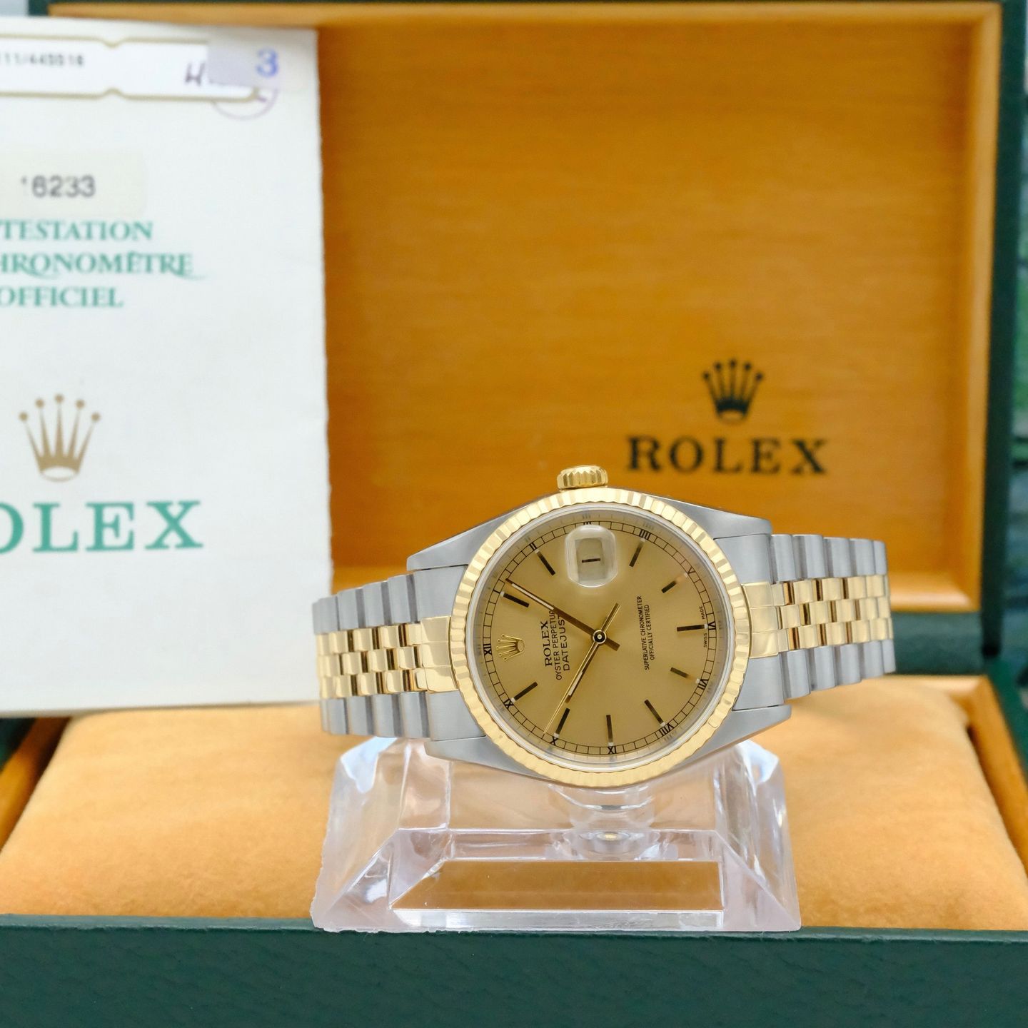 Rolex Datejust 36 16233 (2001) - Champagne wijzerplaat 36mm Goud/Staal (3/8)