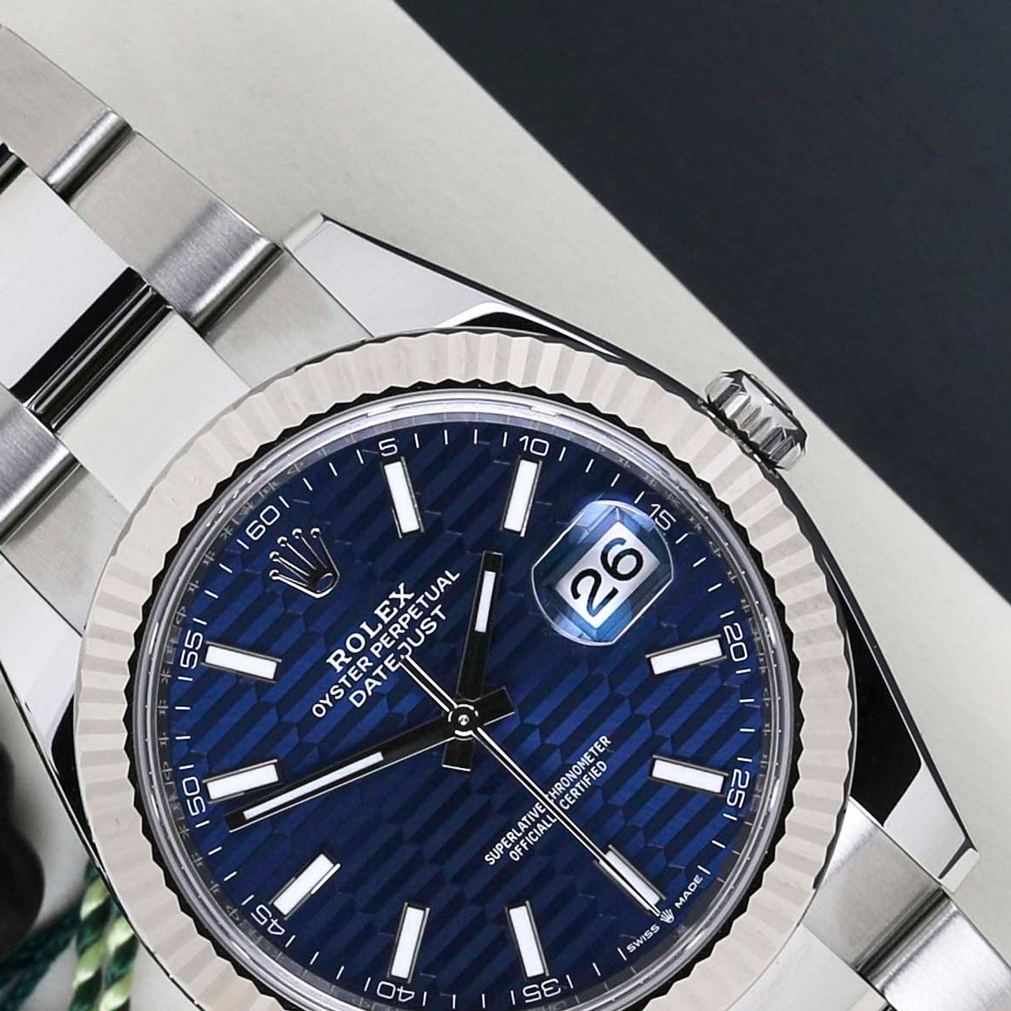 Rolex Datejust 41 126334 (2024) - Blauw wijzerplaat 41mm Staal (3/8)