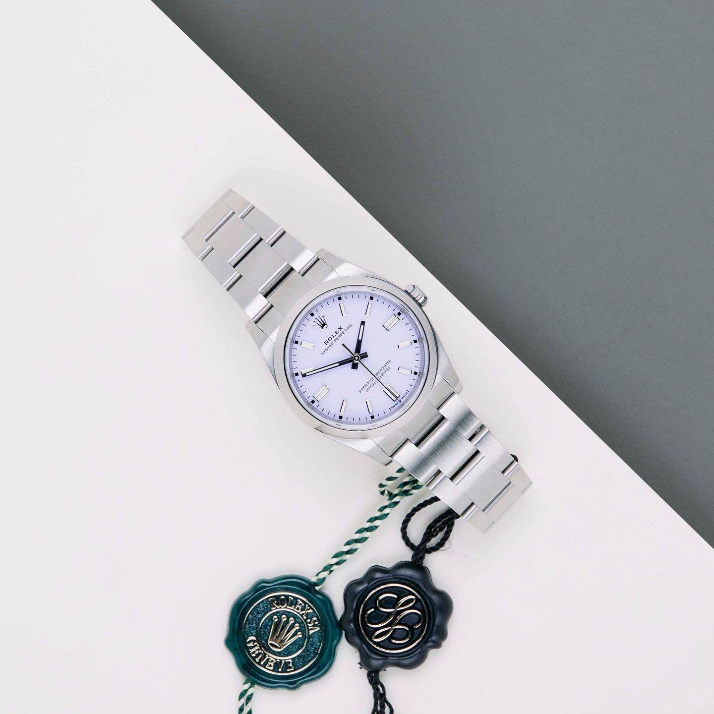 Rolex Oyster Perpetual 36 126000 (2026) - Paars wijzerplaat 36mm Staal (2/8)