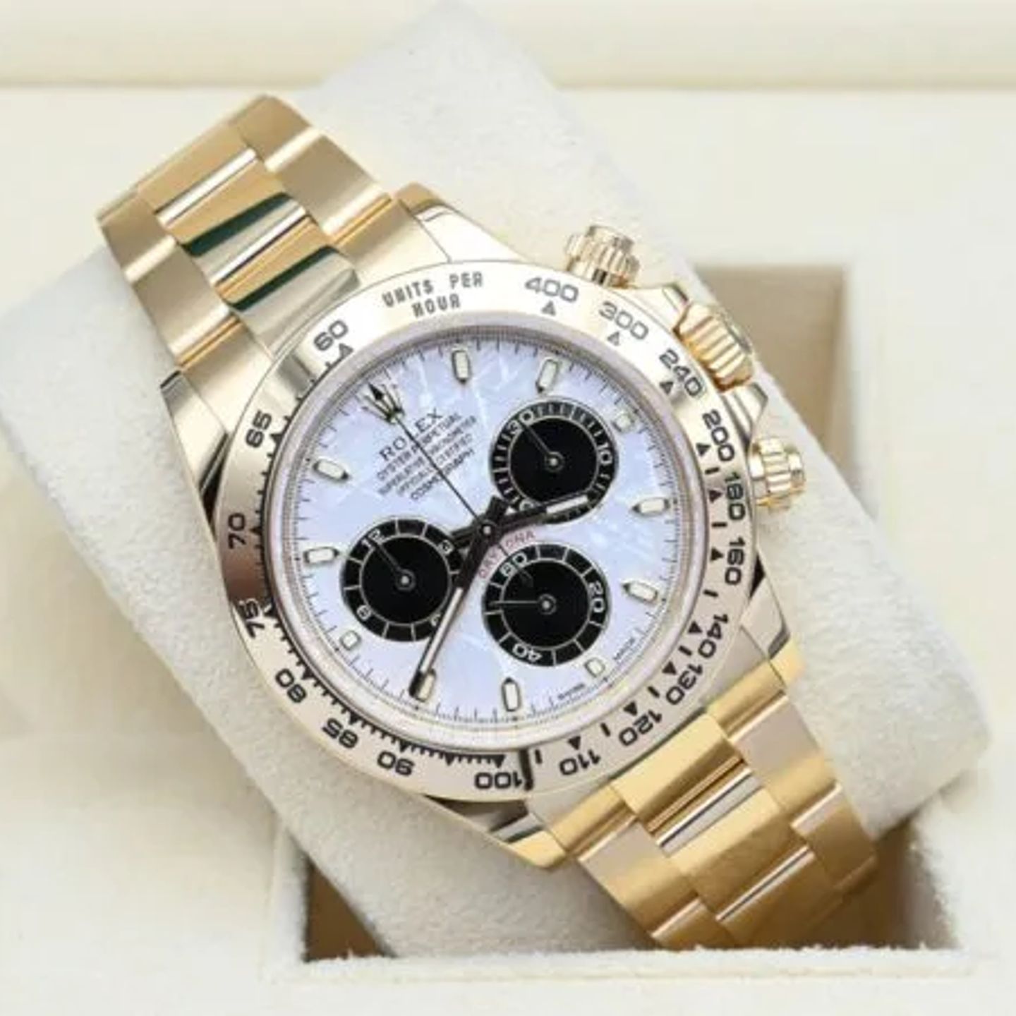 Rolex Daytona 116508 (2021) - Silver dial 40 mm Yellow Gold case (1/7)