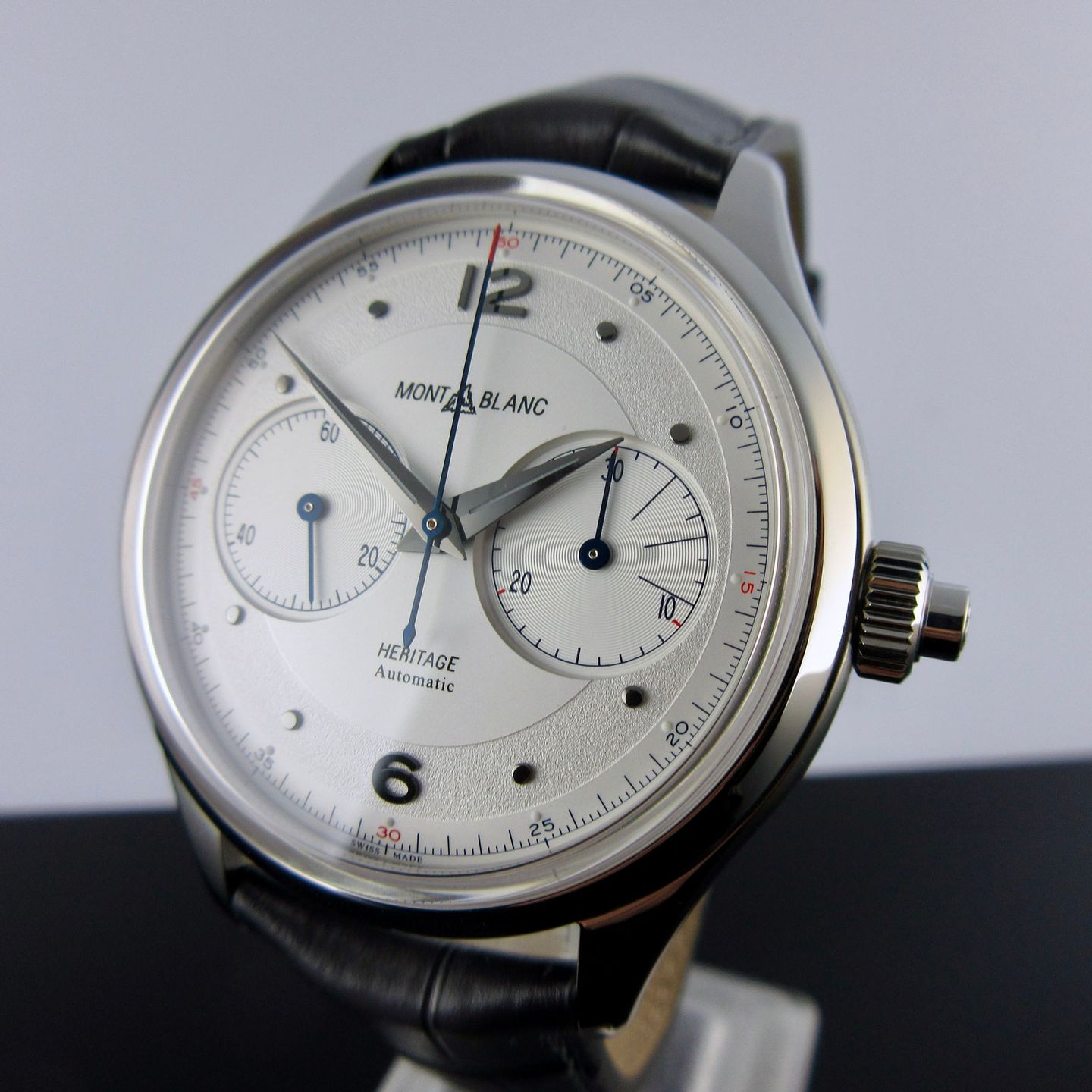 Montblanc Heritage Chronométrie 119951 (2024) - Silver dial 42 mm Steel case (1/8)