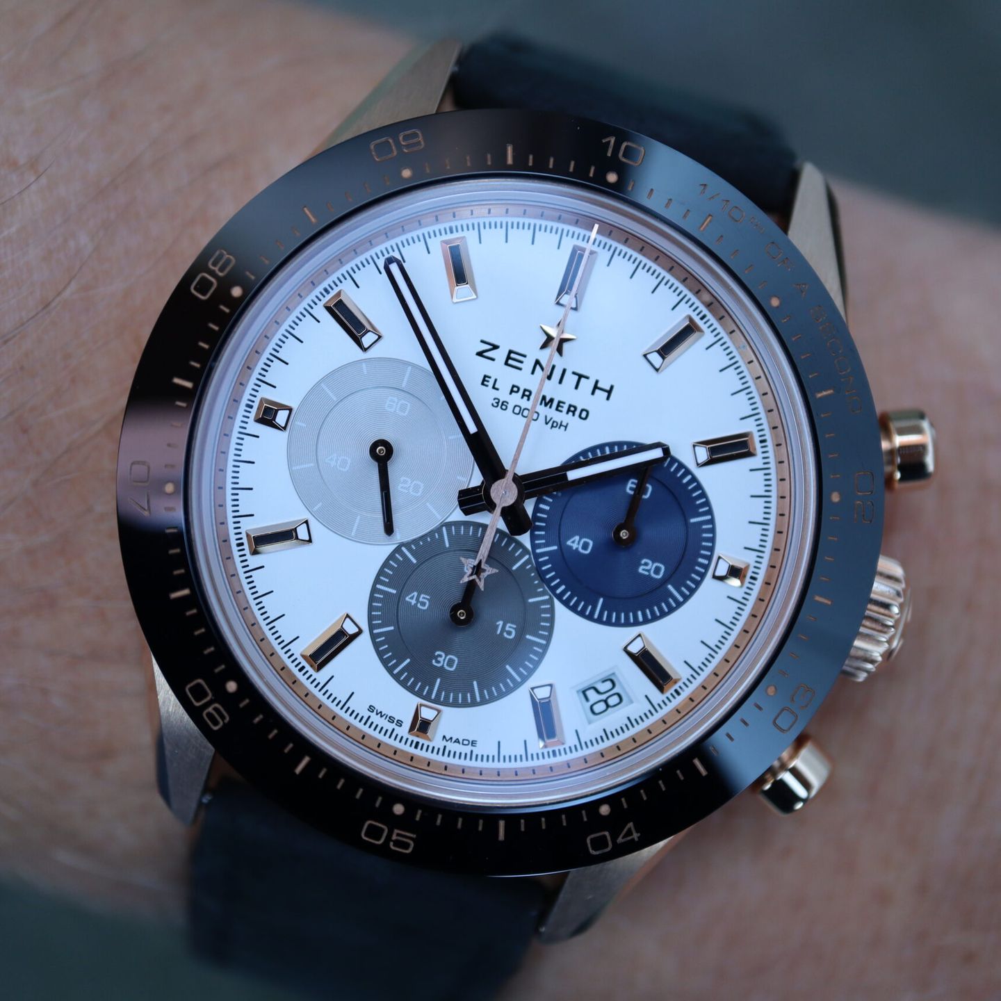 Zenith Chronomaster Sport 18.3100.3600/69.C920 (2023) - White dial 41 mm Rose Gold case (1/8)