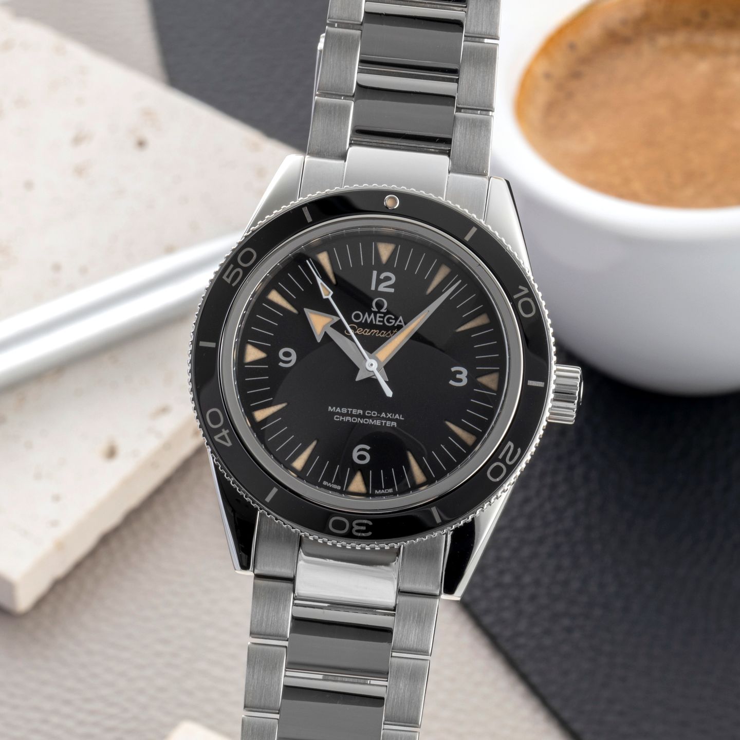 Omega Seamaster 300 233.30.41.21.01.001 - (3/8)