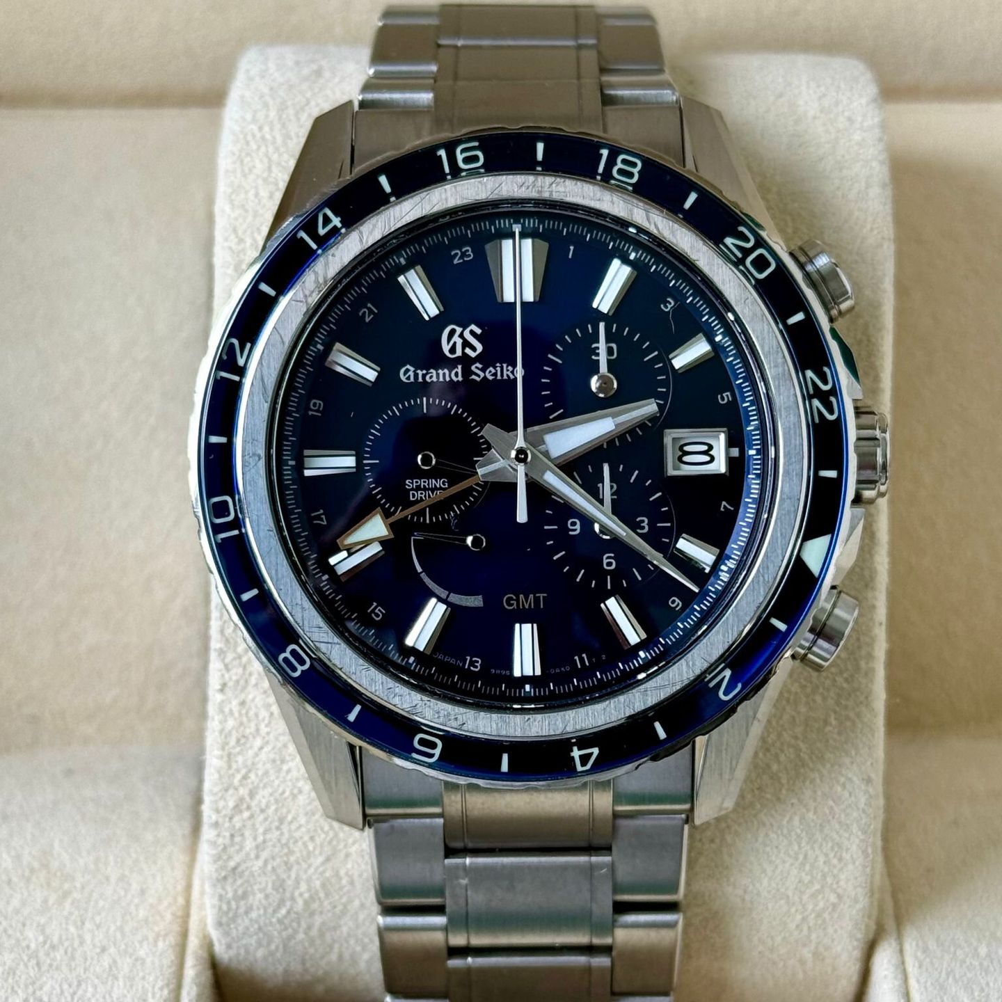 Grand Seiko Sport Collection SBGC249 (2022) - Blue dial 45 mm Titanium case (2/7)