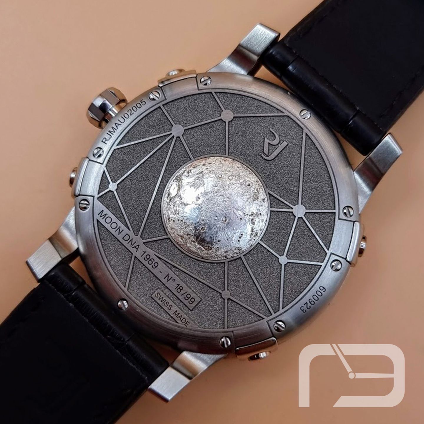 Romain Jerome Moon-DNA RJ.M.AU.020.05 (2024) - Grijs wijzerplaat 43mm Staal (7/8)