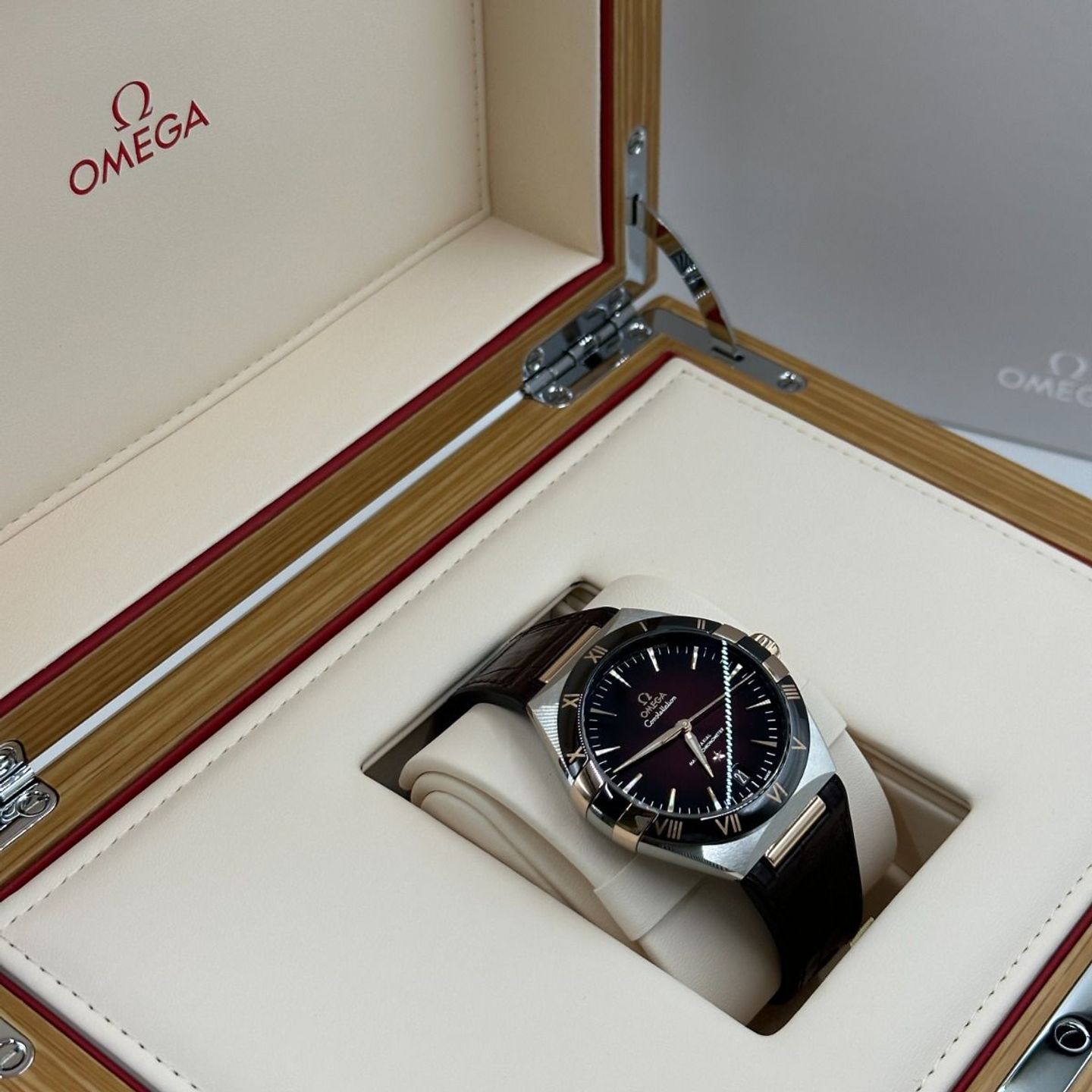 Omega Constellation 131.23.41.21.11.001 - (3/8)