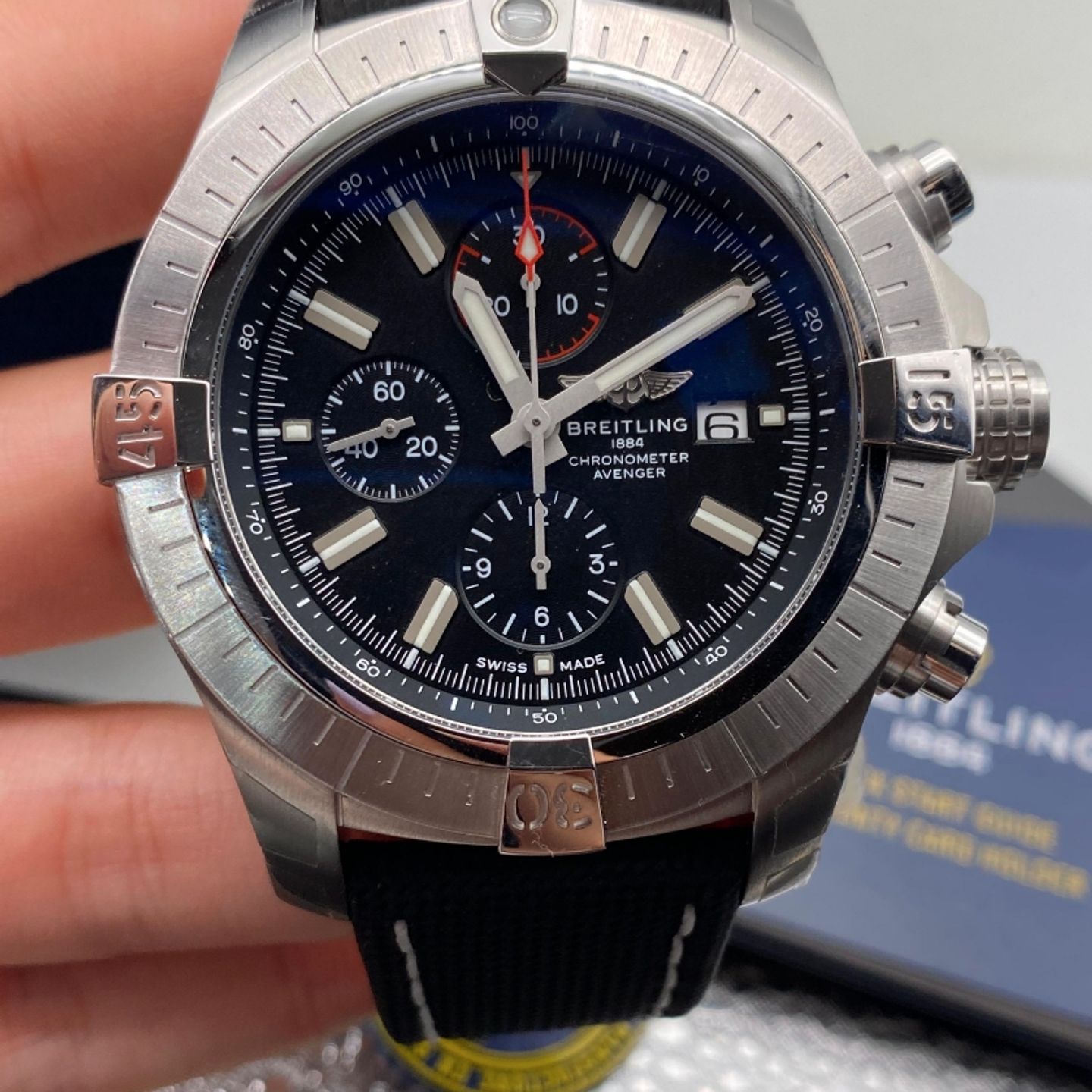 Breitling Avenger A13375101B1X2 (2023) - Zwart wijzerplaat 48mm Staal (2/2)