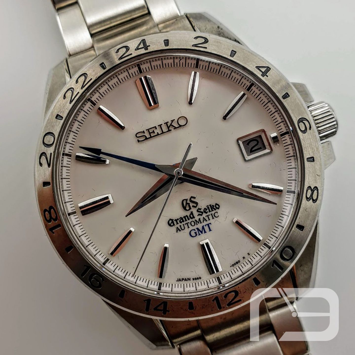 Seiko Grand Seiko SBGM025 (2024) - Zilver wijzerplaat 39mm Staal (2/8)