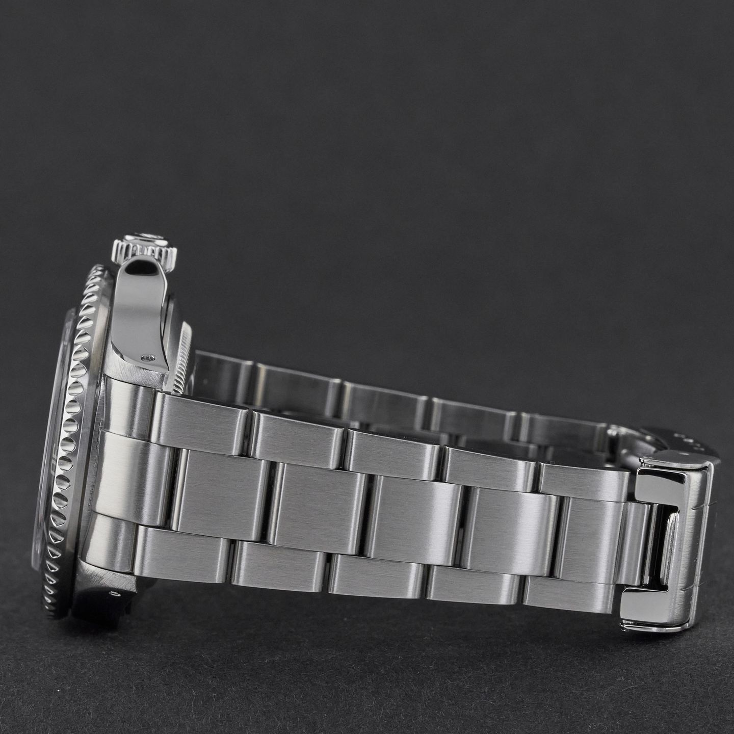 Rolex Sea-Dweller 16660 (1986) - Black dial 40 mm Steel case (5/8)