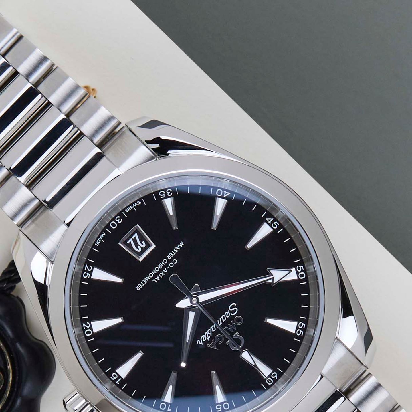 Omega Seamaster Aqua Terra 220.10.38.20.01.004 (2026) - Zwart wijzerplaat 38mm Staal (4/8)