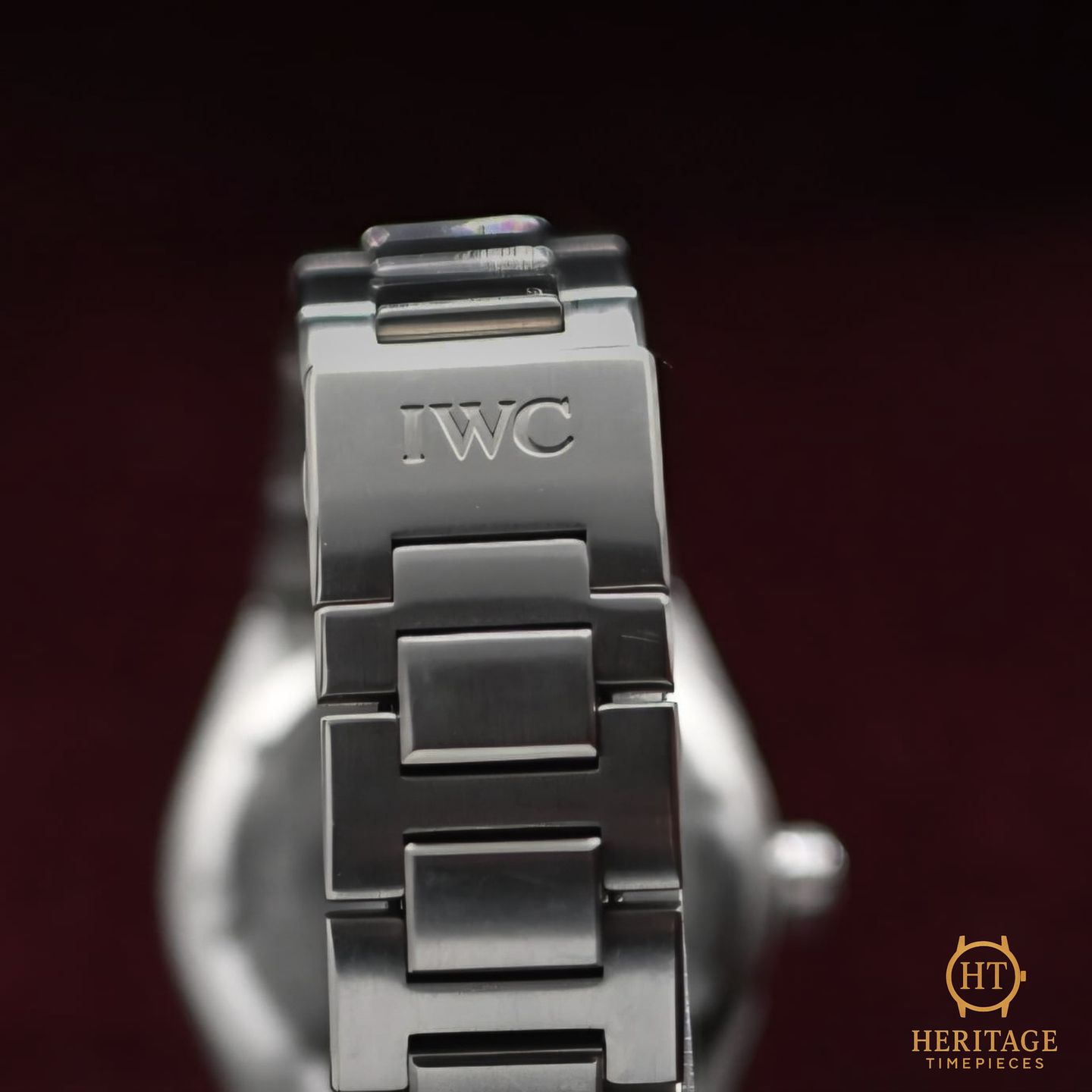 IWC Ingenieur Automatic IW322701 (2010) - Zwart wijzerplaat 43mm Staal (4/8)