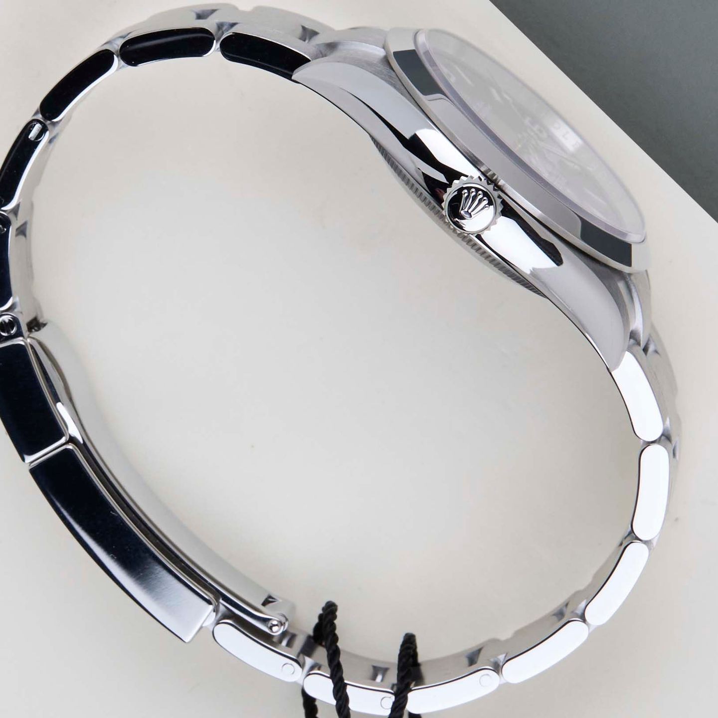 Rolex Explorer 124270 (2024) - Black dial 36 mm Steel case (7/8)