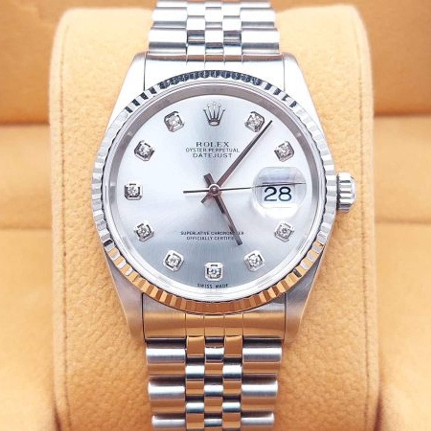Rolex Datejust 36 16234 (2002) - Silver dial 36 mm Steel case (1/8)