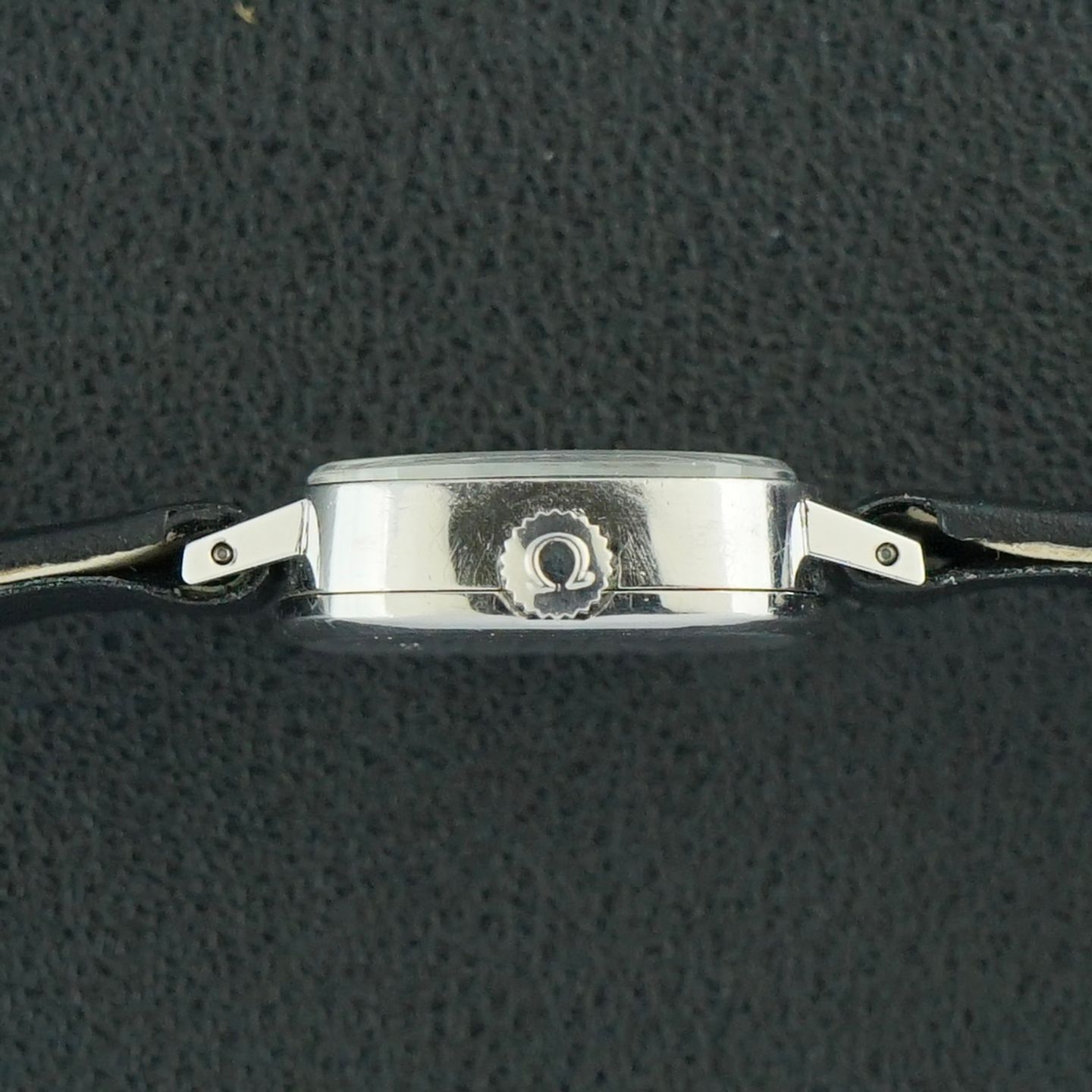 Omega Genève 511.413 - (4/8)