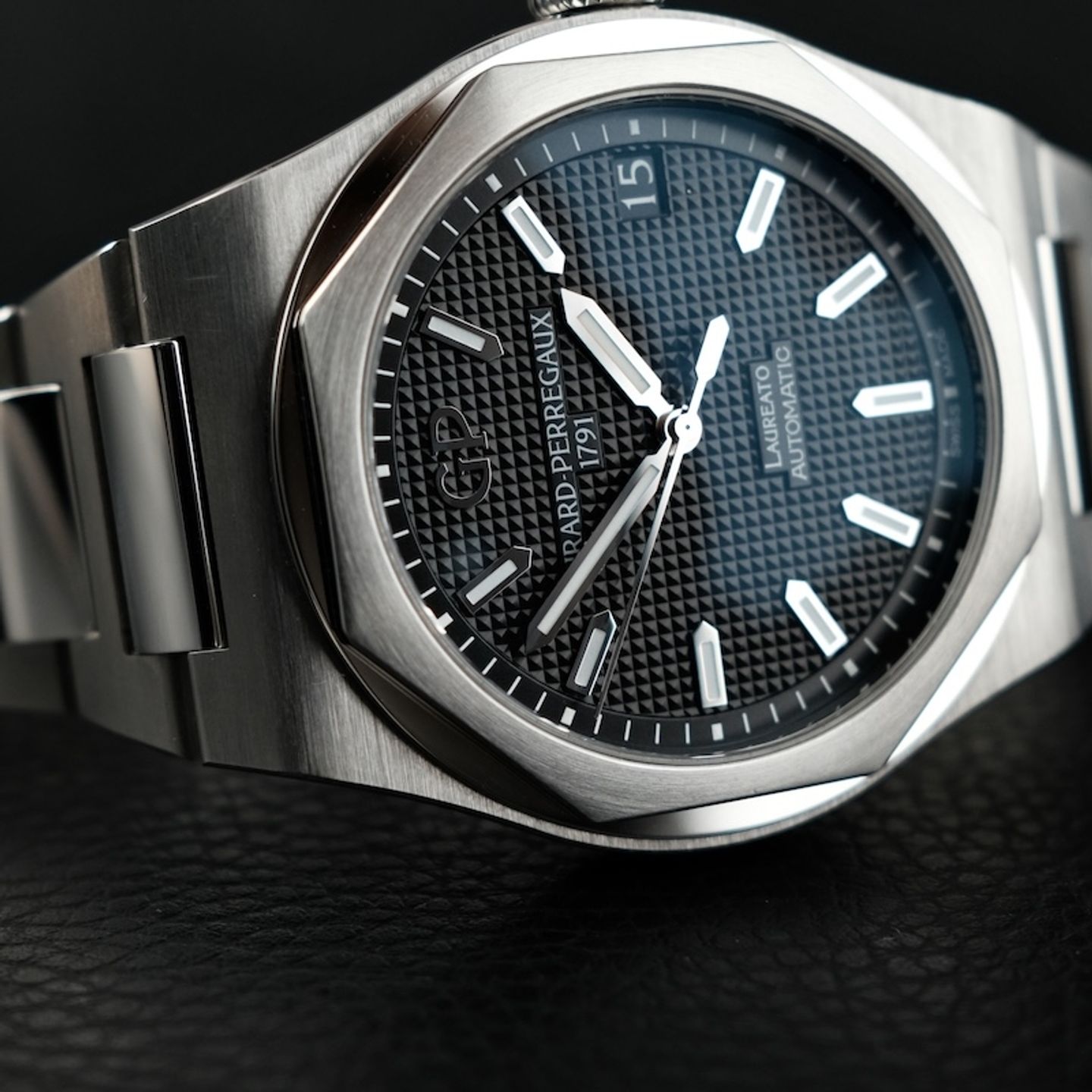 Girard-Perregaux Laureato 81010-11-634-11A - (4/8)