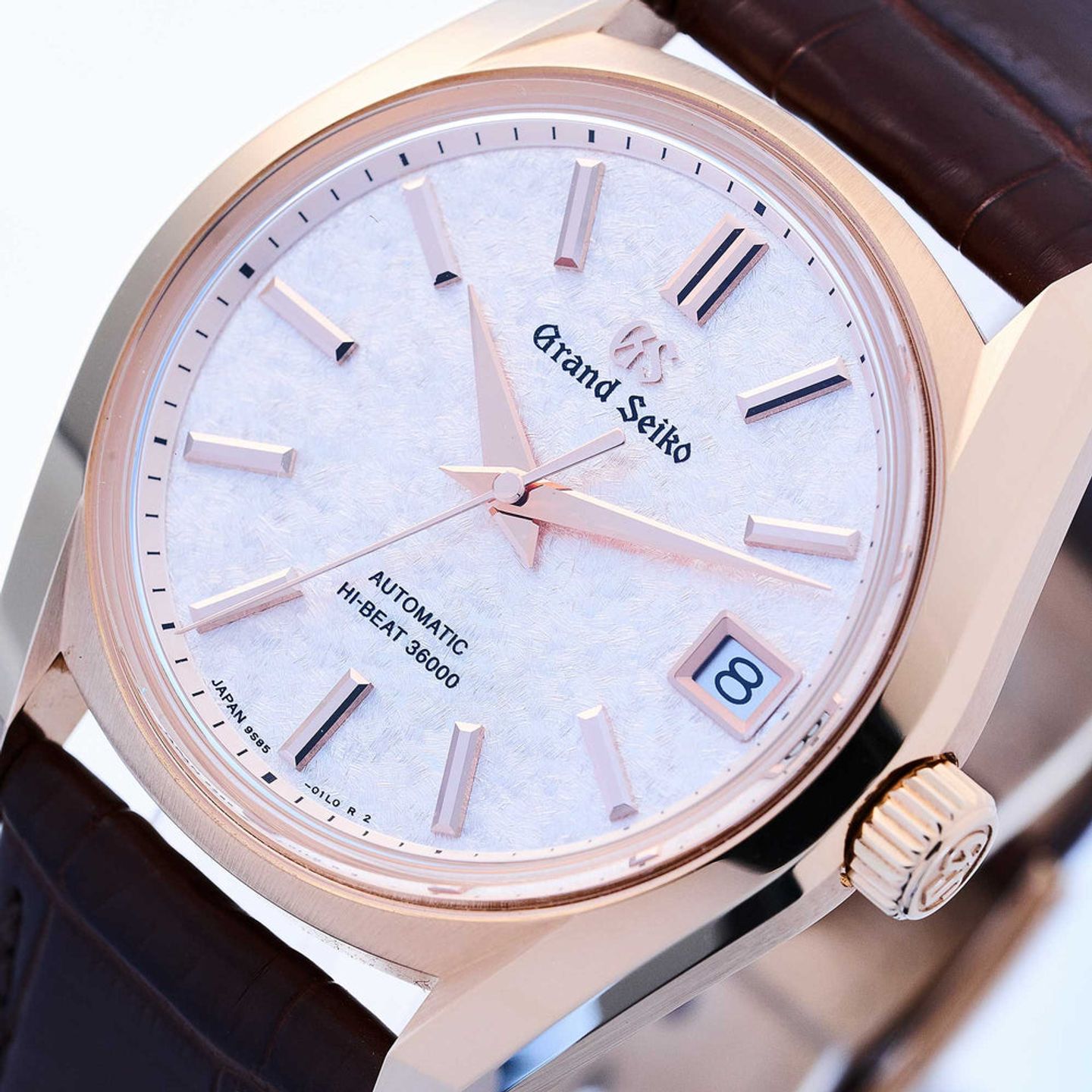 Grand Seiko Heritage Collection SBGH368 (2025) - Brown dial 38 mm Rose Gold case (2/7)