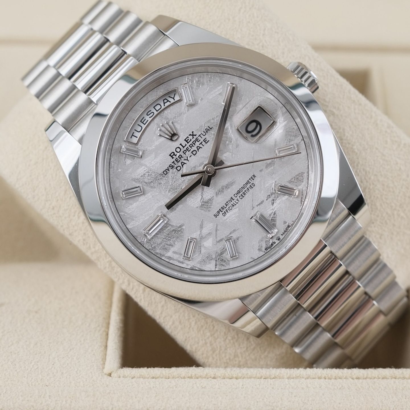 Rolex Day-Date 40 228206 (2021) - Silver dial 40 mm Platinum case (6/8)