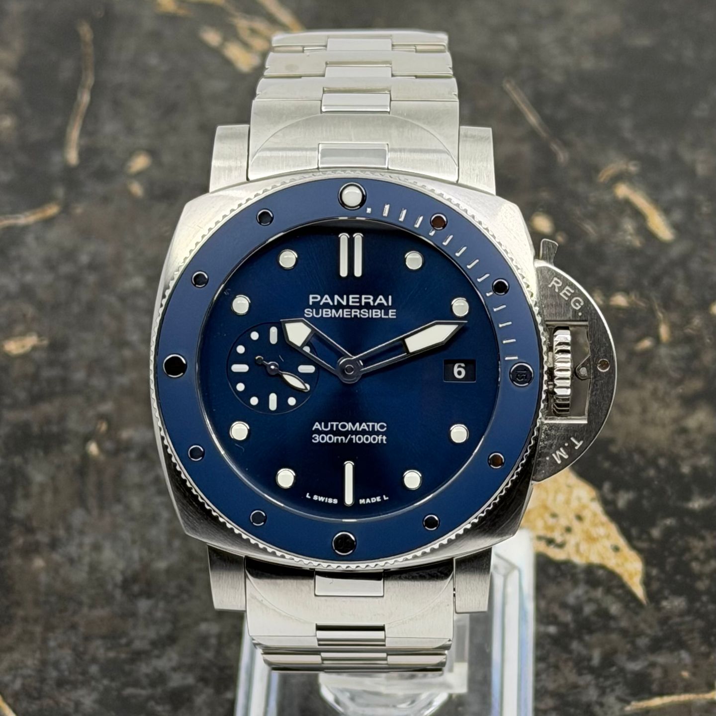 Panerai Luminor Submersible PAM02068 - (2/8)