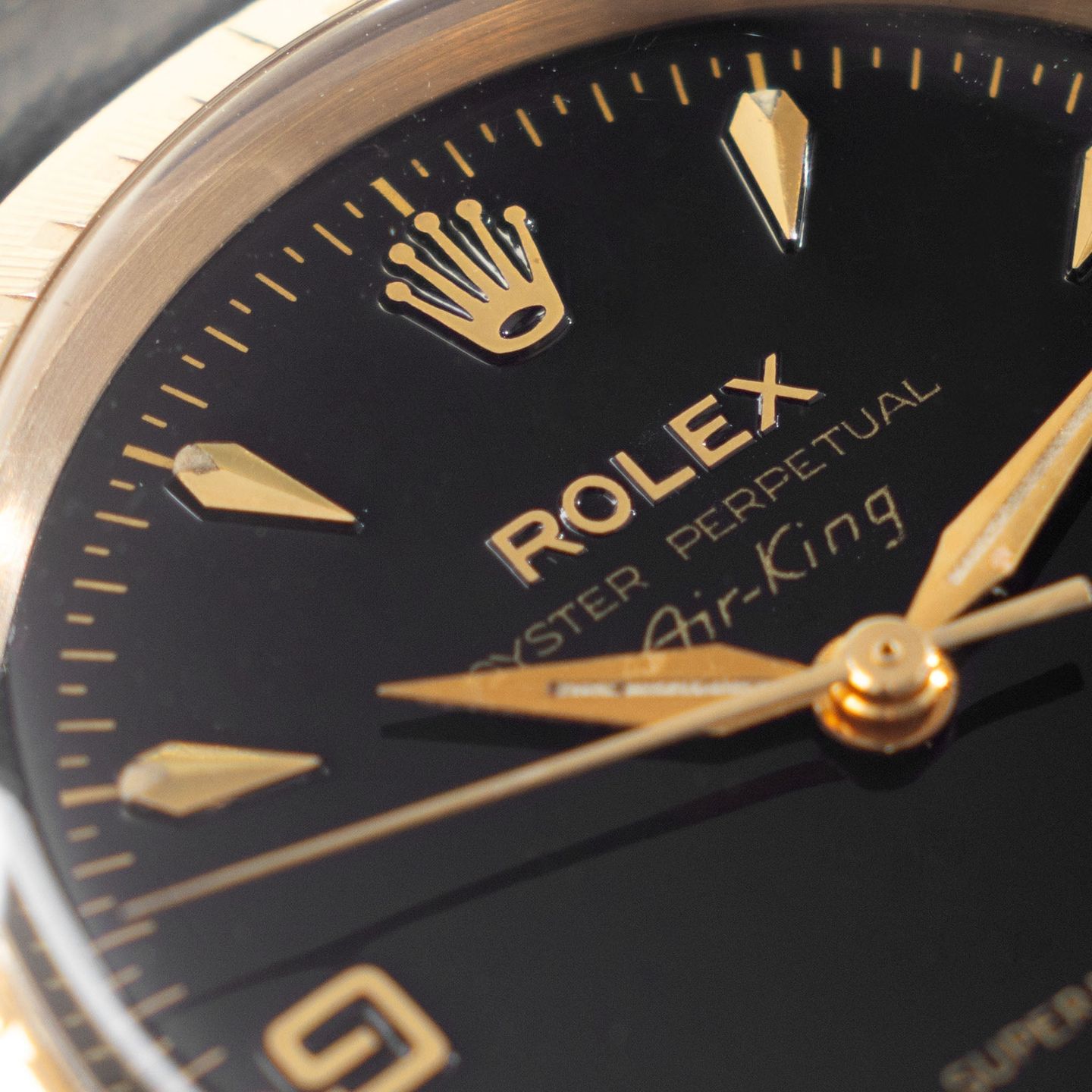 Rolex Oyster Perpetual 1002 (1965) - Black dial 34 mm Yellow Gold case (2/8)