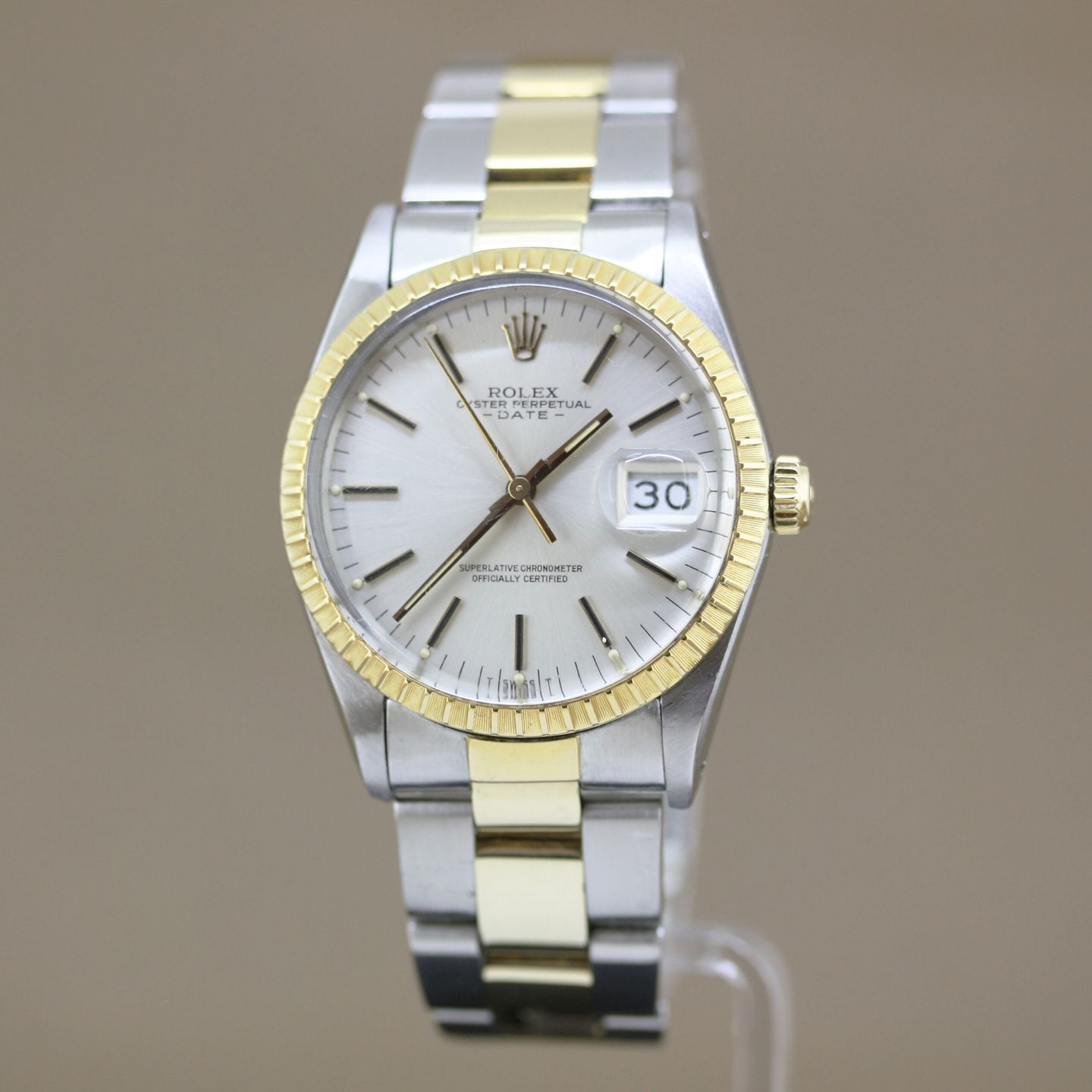 Rolex Oyster Perpetual Date 15053 (1985) - Silver dial 34 mm Gold/Steel case (2/8)