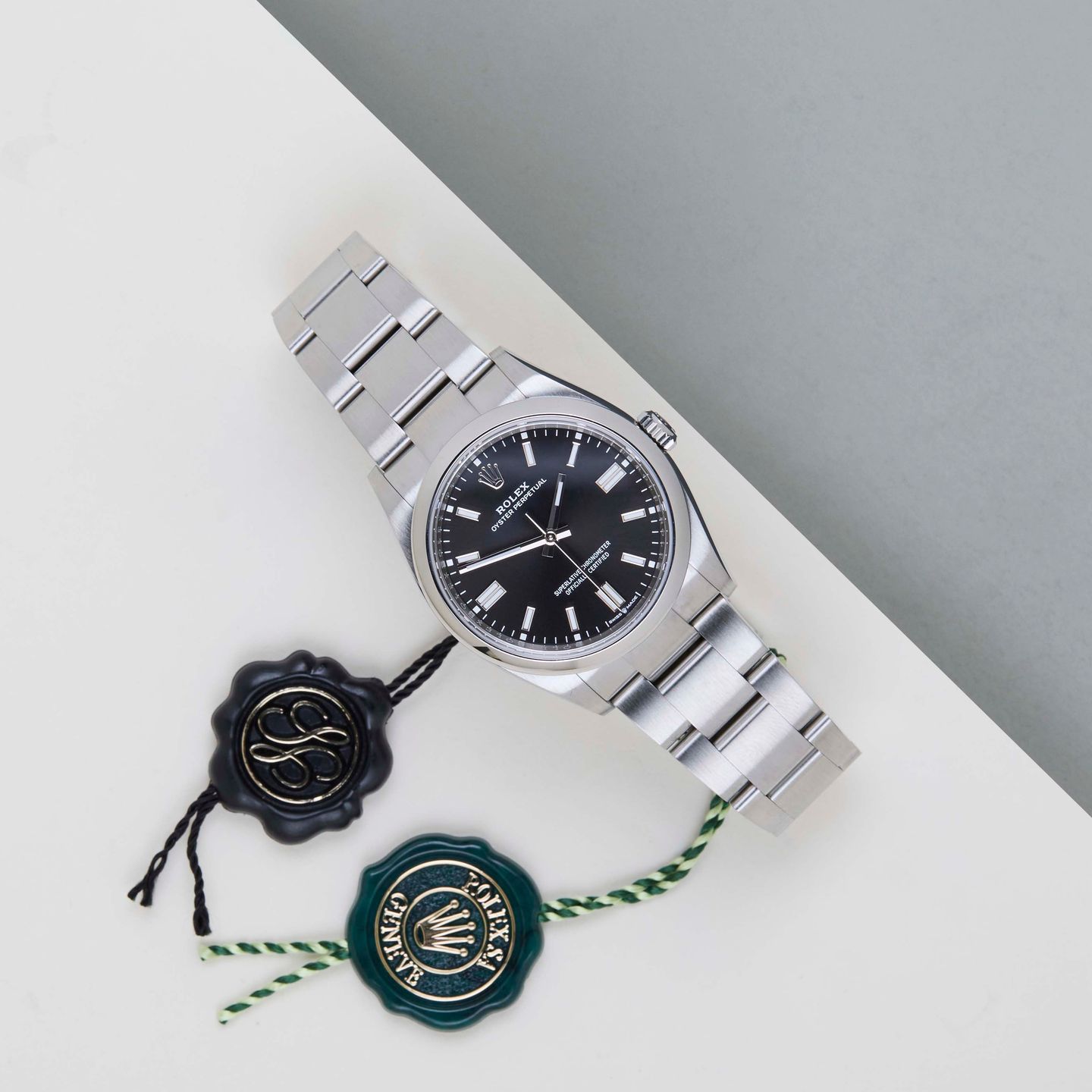 Rolex Oyster Perpetual 36 126000 - (2/8)