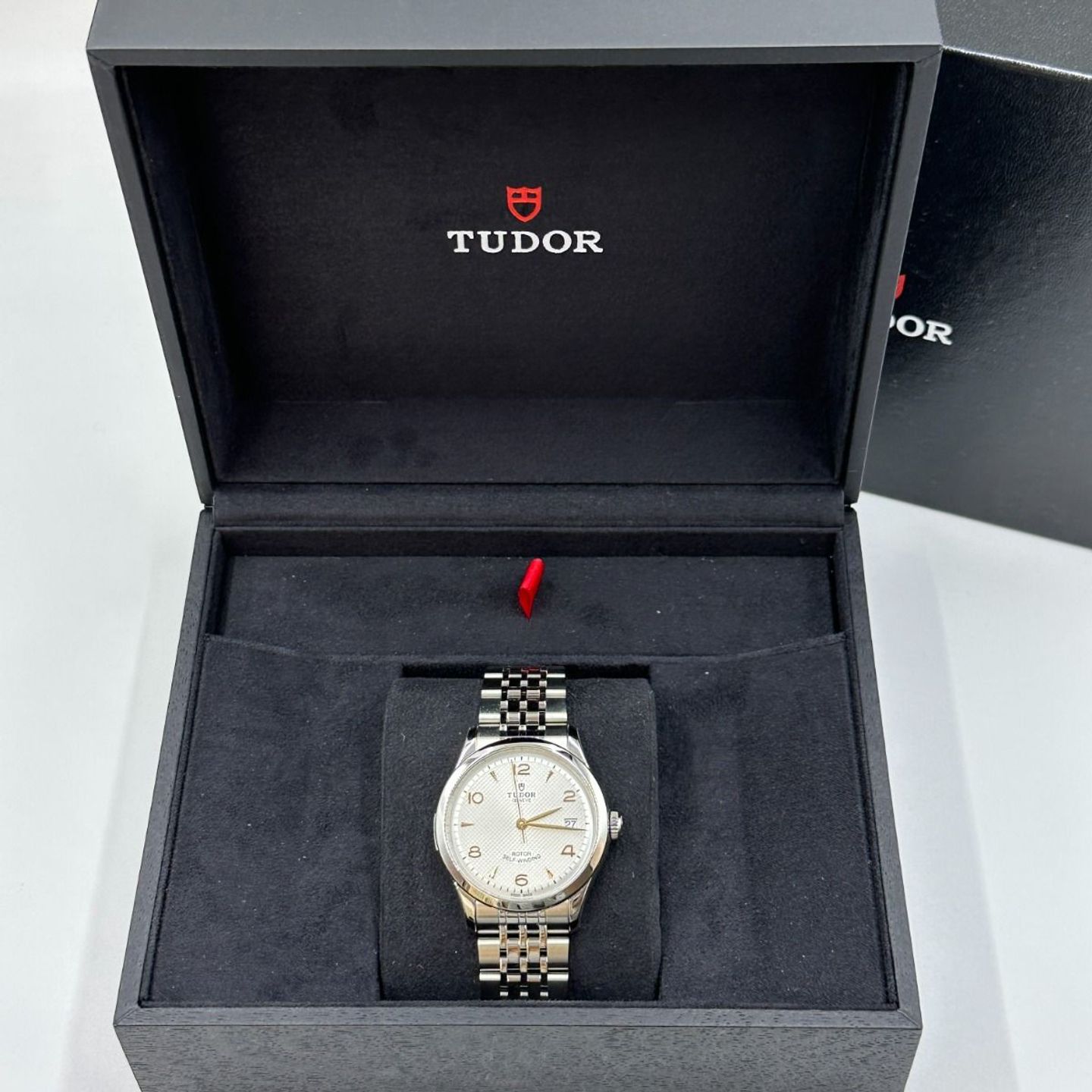 Tudor 1926 91450-0001 - (2/8)