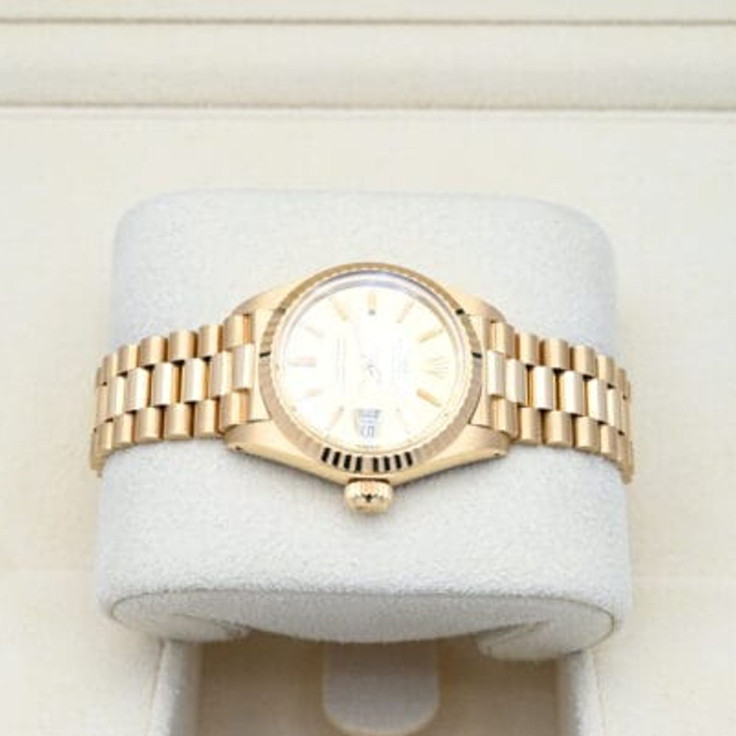 Rolex Lady-Datejust 6917 (1981) - Champagne dial 26 mm Yellow Gold case (4/7)
