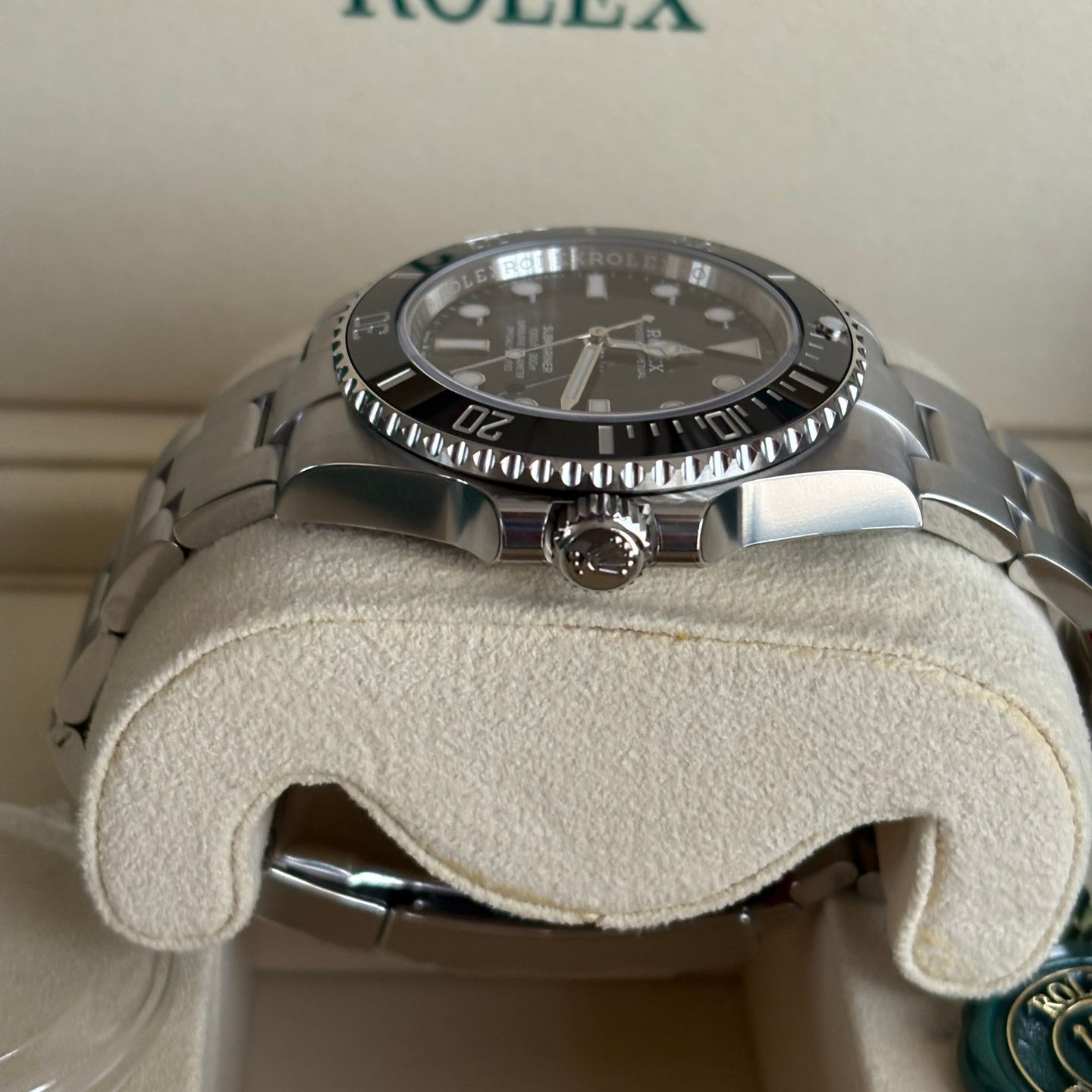 Rolex Submariner No Date 124060 (2025) - Black dial 41 mm Steel case (3/4)