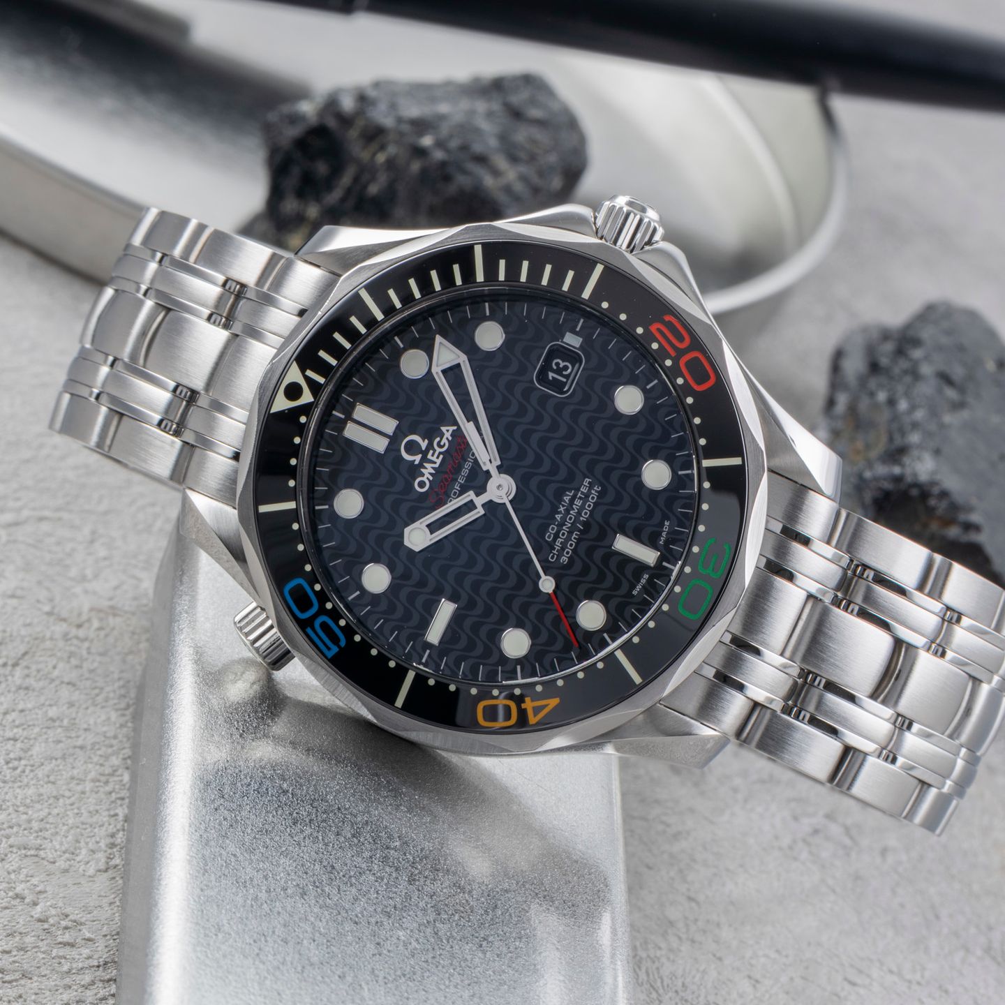 Omega Seamaster Diver 300 M 522.30.41.20.01.001 (Unknown (random serial)) - Black dial 41 mm Steel case (2/8)