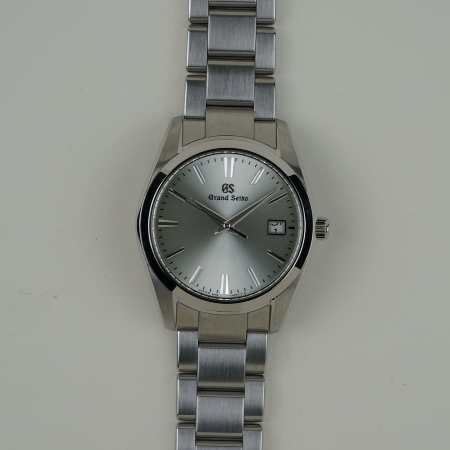 Grand Seiko Heritage Collection SBGX263 (2025) - Silver dial 38 mm Steel case (2/8)