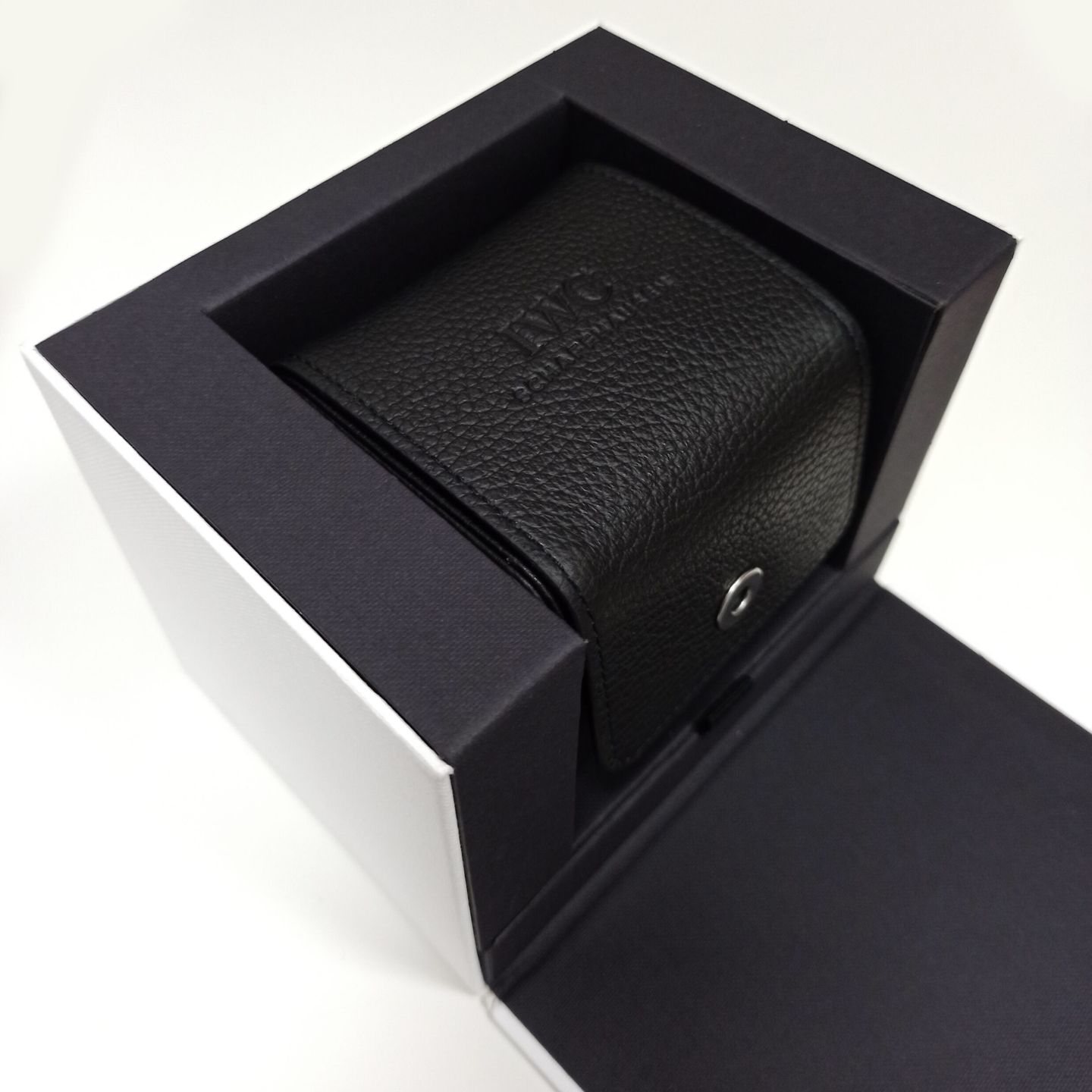 IWC Ingenieur AMG IW377903 (2023) - Zwart wijzerplaat 43mm Titanium (6/6)