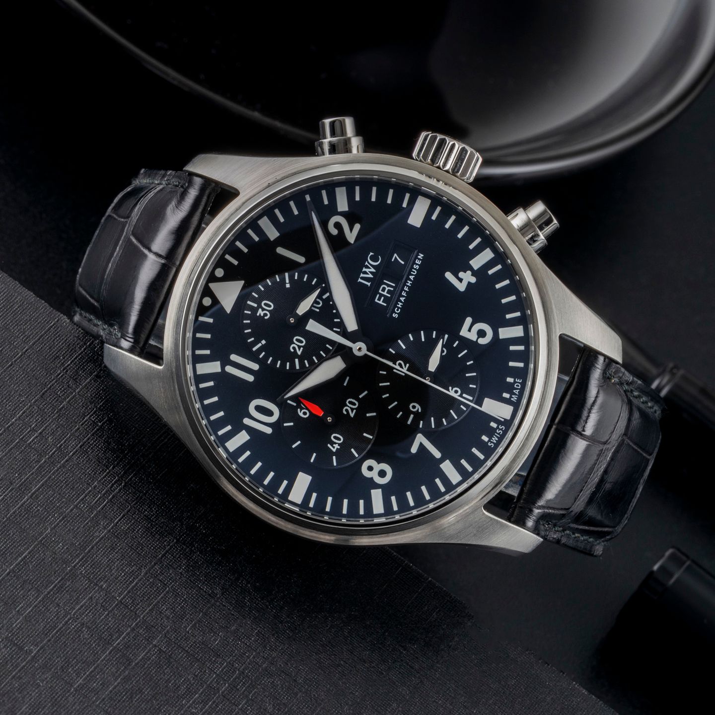 IWC Pilot Chronograph IW377709 (Unknown (random serial)) - Black dial 43 mm Steel case (2/8)