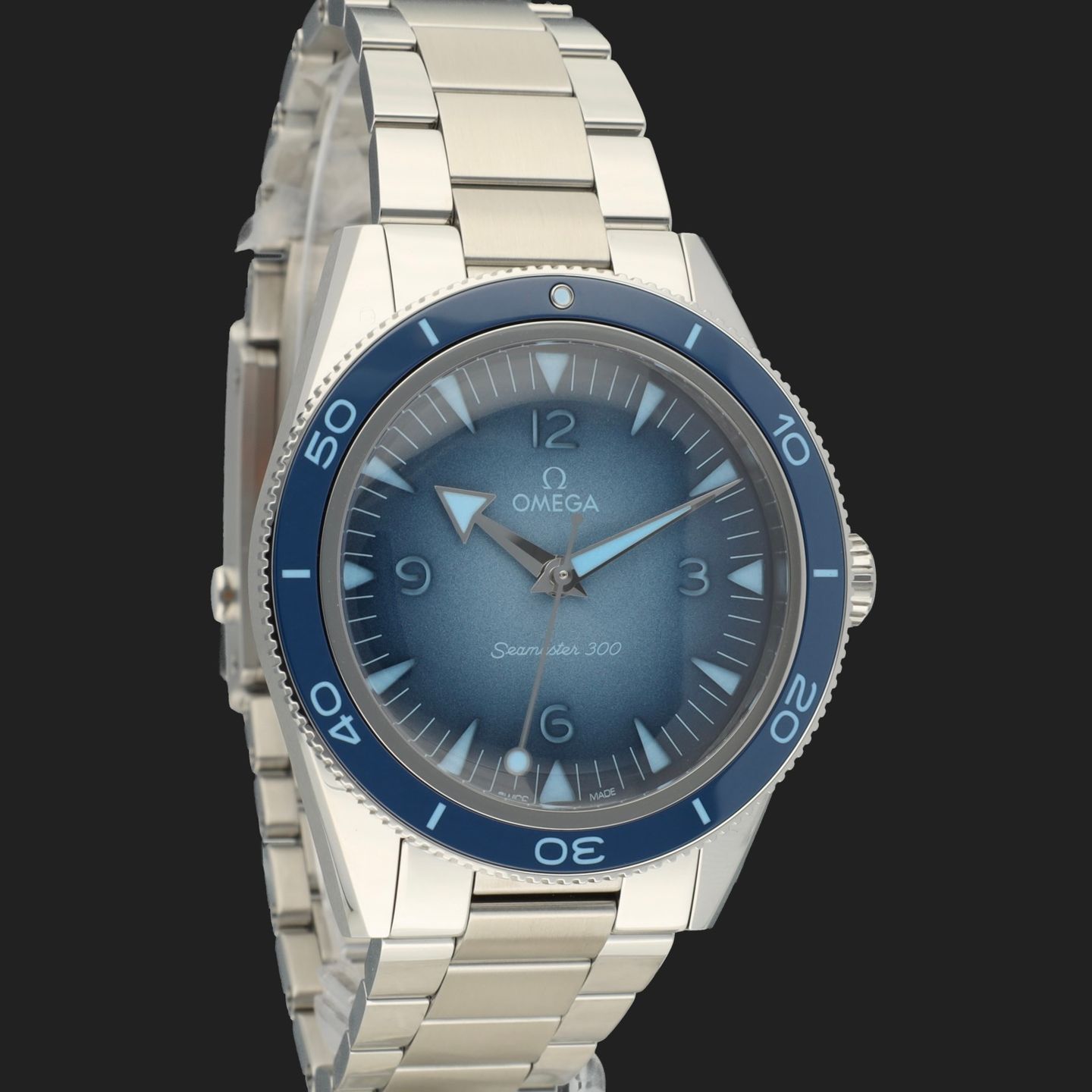 Omega Seamaster 300 234.30.41.21.03.002 - (4/8)
