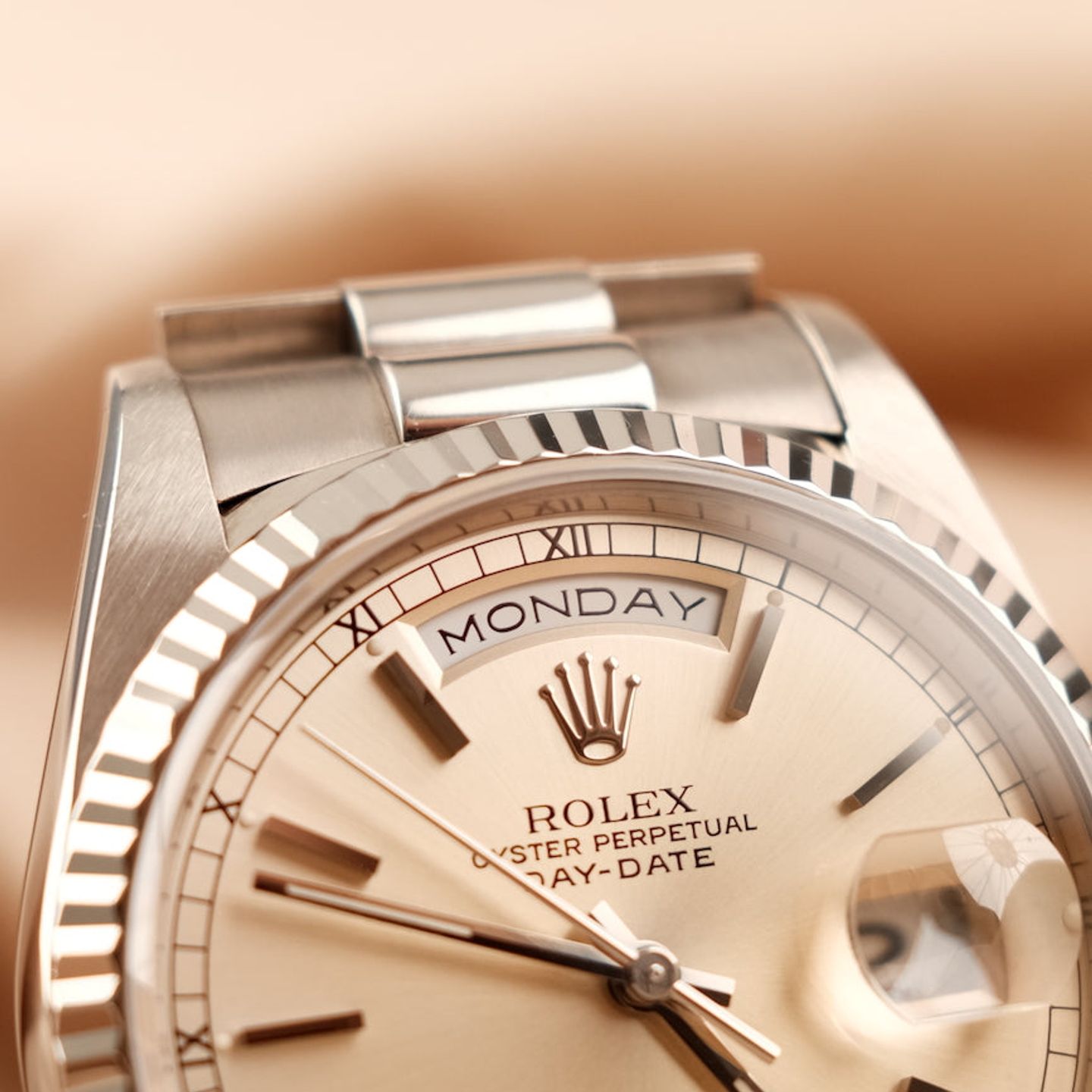 Rolex Day-Date 36 18239 (1995) - Zilver wijzerplaat 36mm Witgoud (8/8)