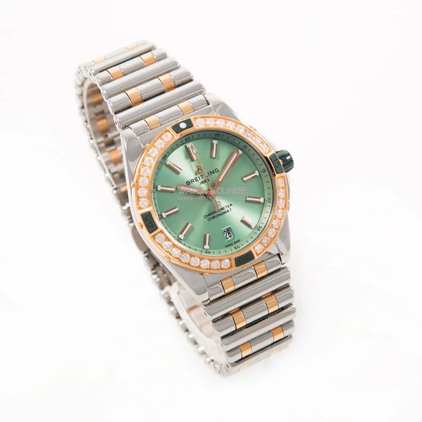 Breitling Chronomat 38 U17356531L1U1 (2026) - Pink dial 38 mm Gold/Steel case (4/8)