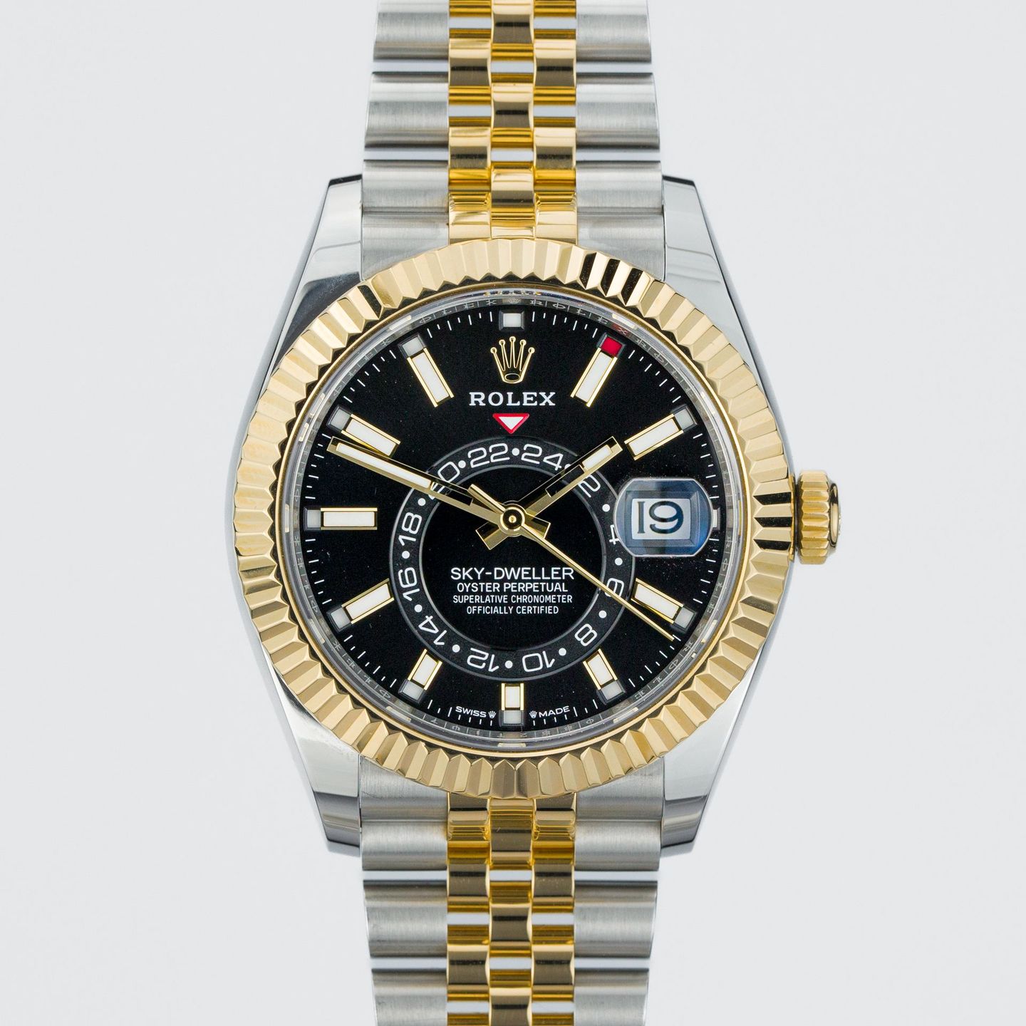 Rolex Sky-Dweller 336933 (2025) - Zwart wijzerplaat 42mm Goud/Staal (1/7)