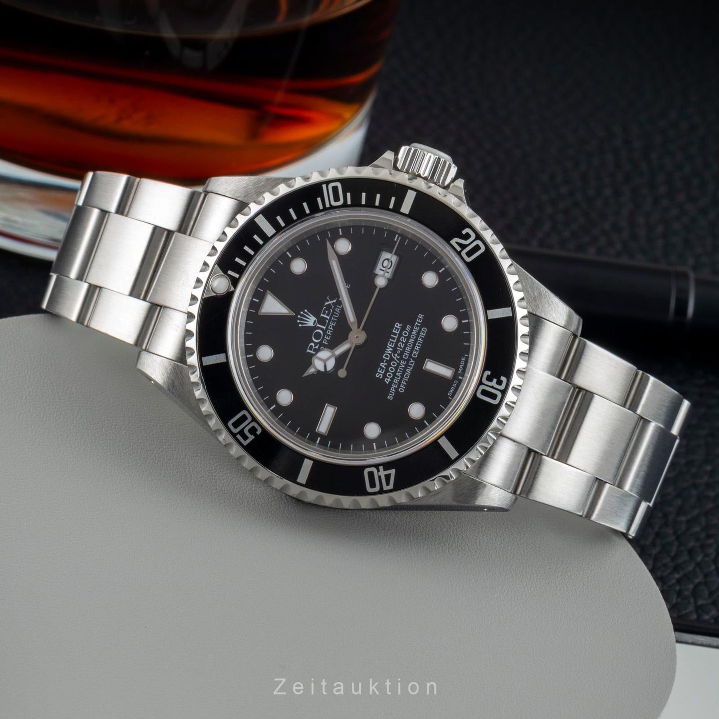 Rolex Sea-Dweller 4000 16600 - (2/8)