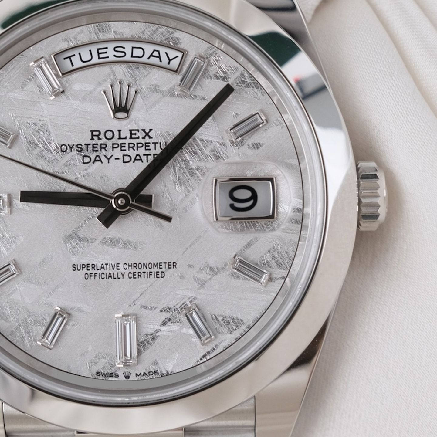 Rolex Day-Date 40 228206 (2021) - Silver dial 40 mm Platinum case (5/8)