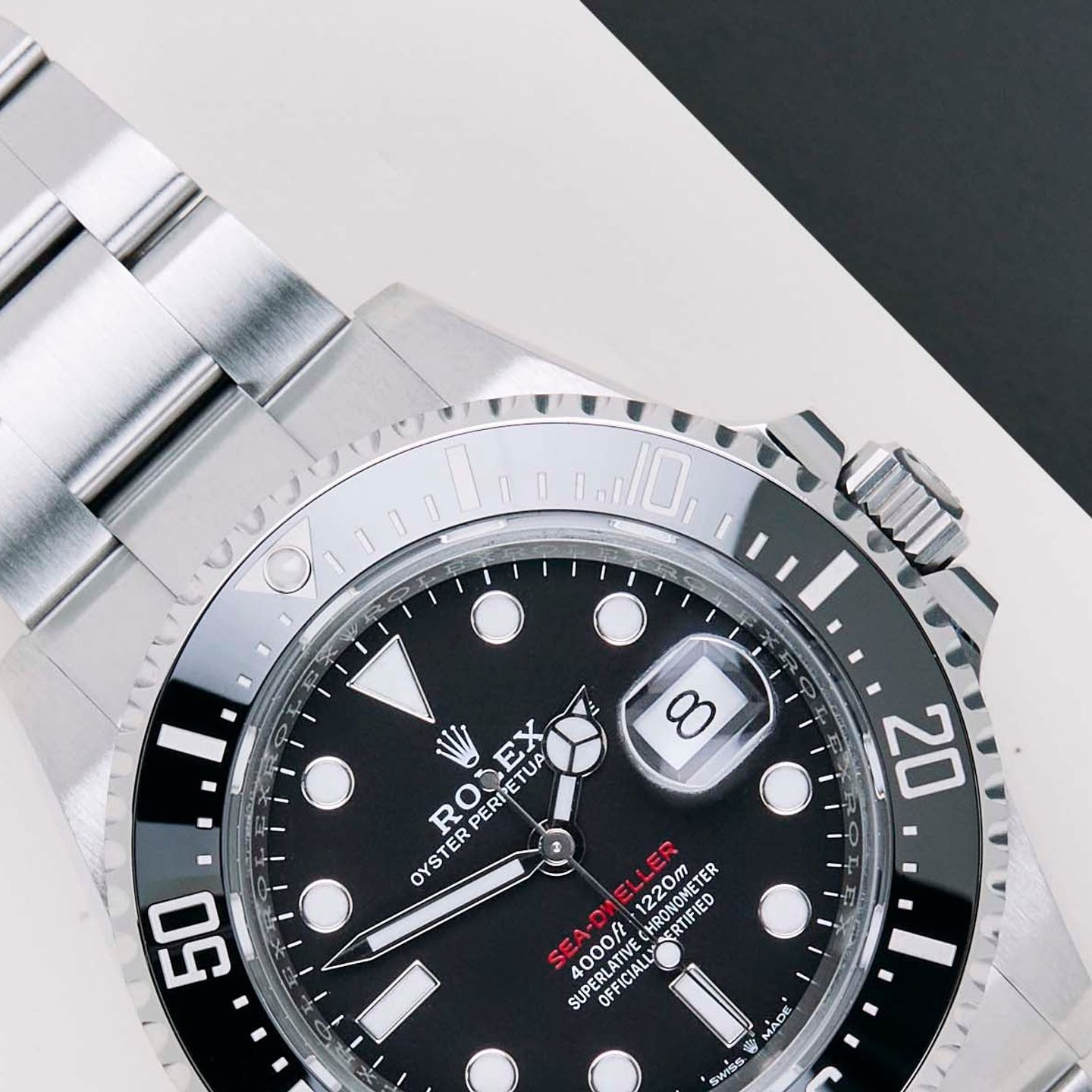 Rolex Sea-Dweller 126600 (2019) - Black dial 43 mm Steel case (3/8)