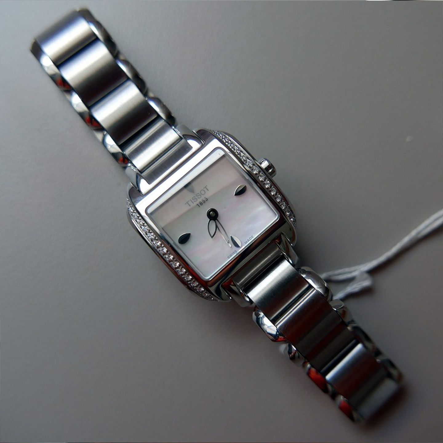Tissot Unknown T02.1.385.71 (2025) - White dial 24 mm Steel case (8/8)