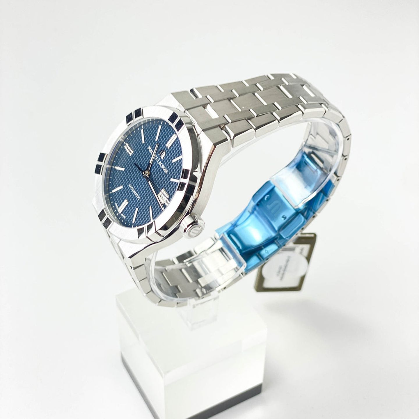Maurice Lacroix Aikon AI6008-SS002-430-2 (2023) - Blauw wijzerplaat 42mm Staal (3/5)