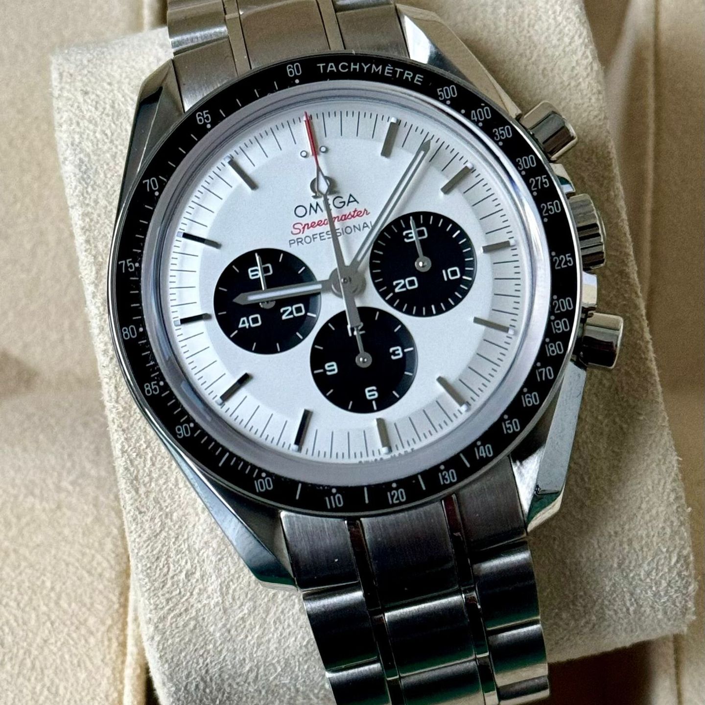 Omega Speedmaster Professional Moonwatch 522.30.42.30.04.001 (2019) - White dial 42 mm Steel case (1/8)