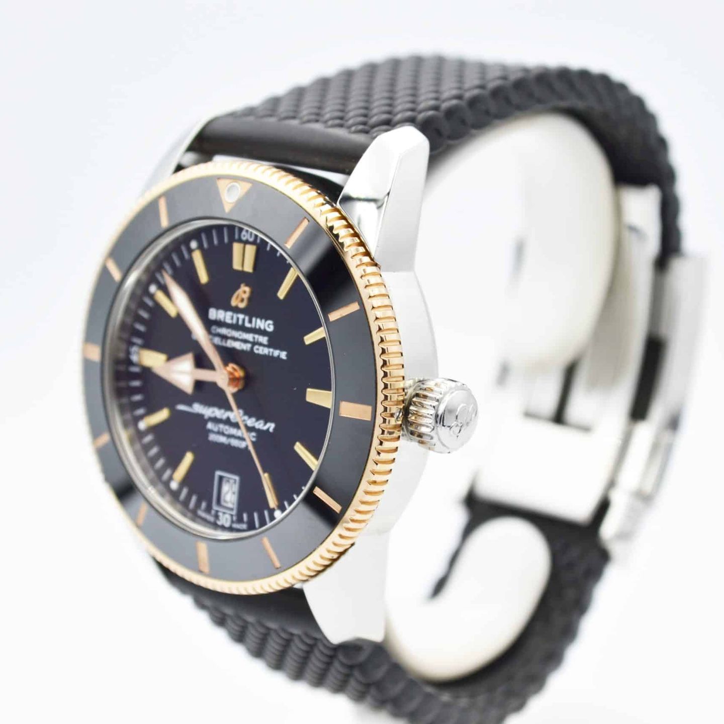 Breitling Superocean Heritage UB2010 (2022) - 42mm Goud/Staal (2/7)