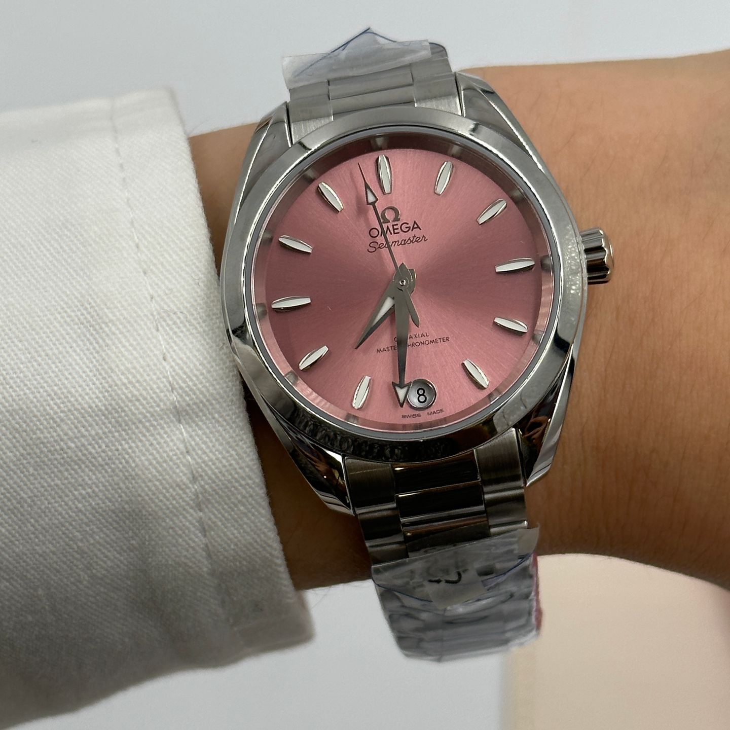 Omega Seamaster Aqua Terra 220.10.34.20.10.003 (2023) - Pink dial 34 mm Steel case (8/8)